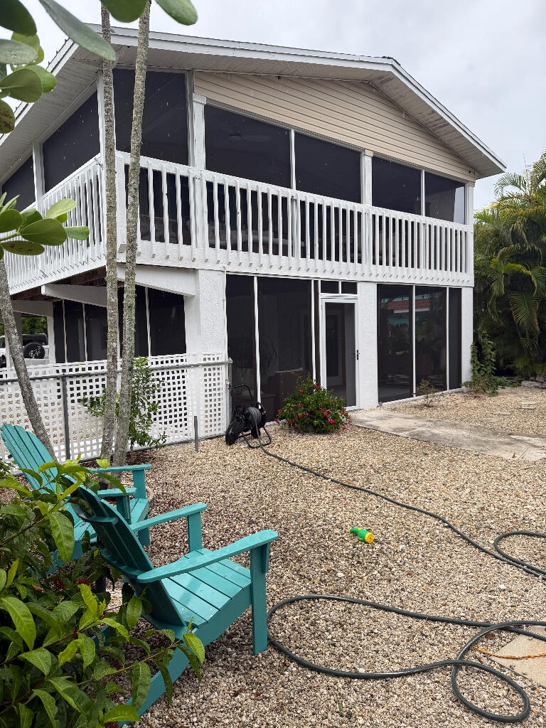 1672 Pandorea Lane Property Photo 3