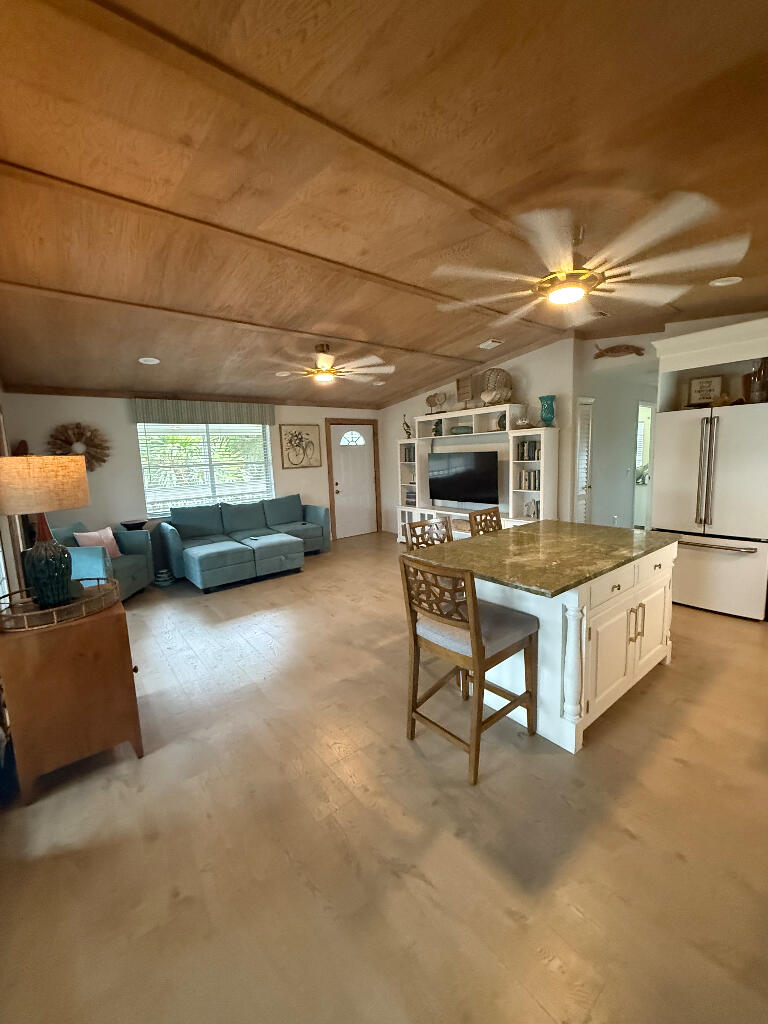 1672 Pandorea Lane Property Photo 42
