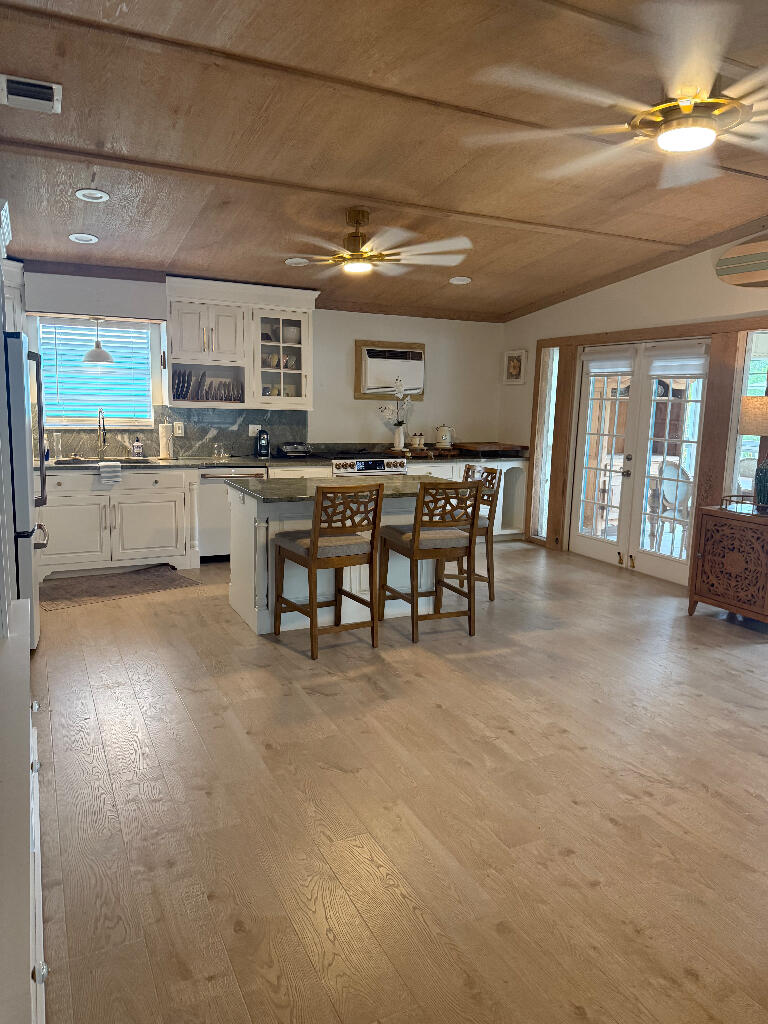 1672 Pandorea Lane Property Photo 49