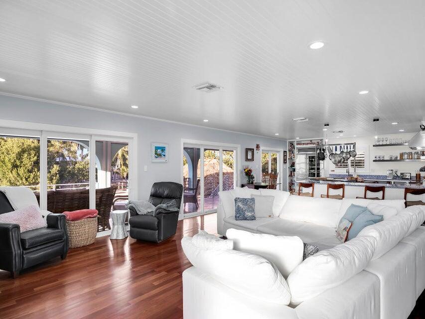 232 W Seaview Drive Property Photo 4