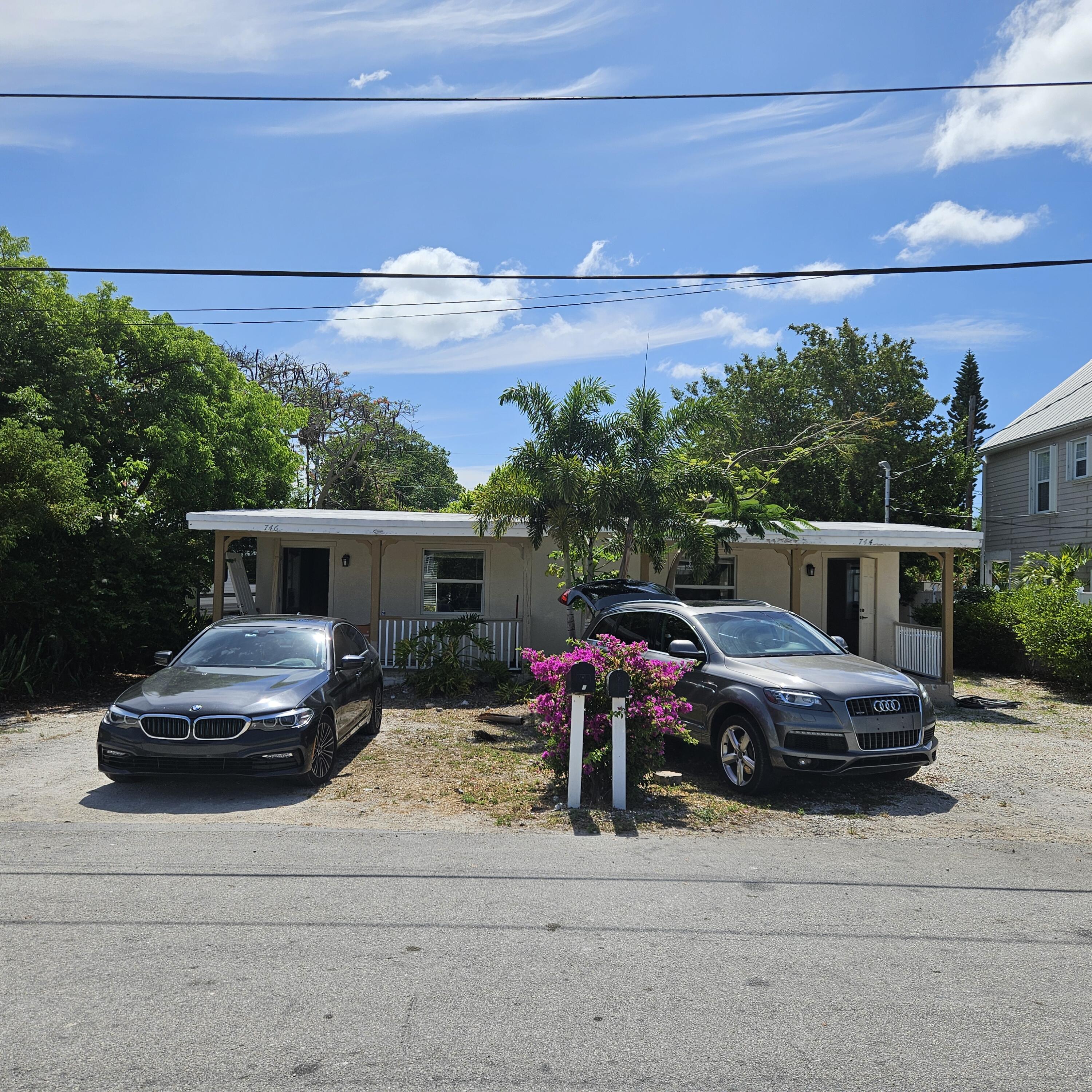 744 & 746 50th Street Gulf Street Property Photo 5