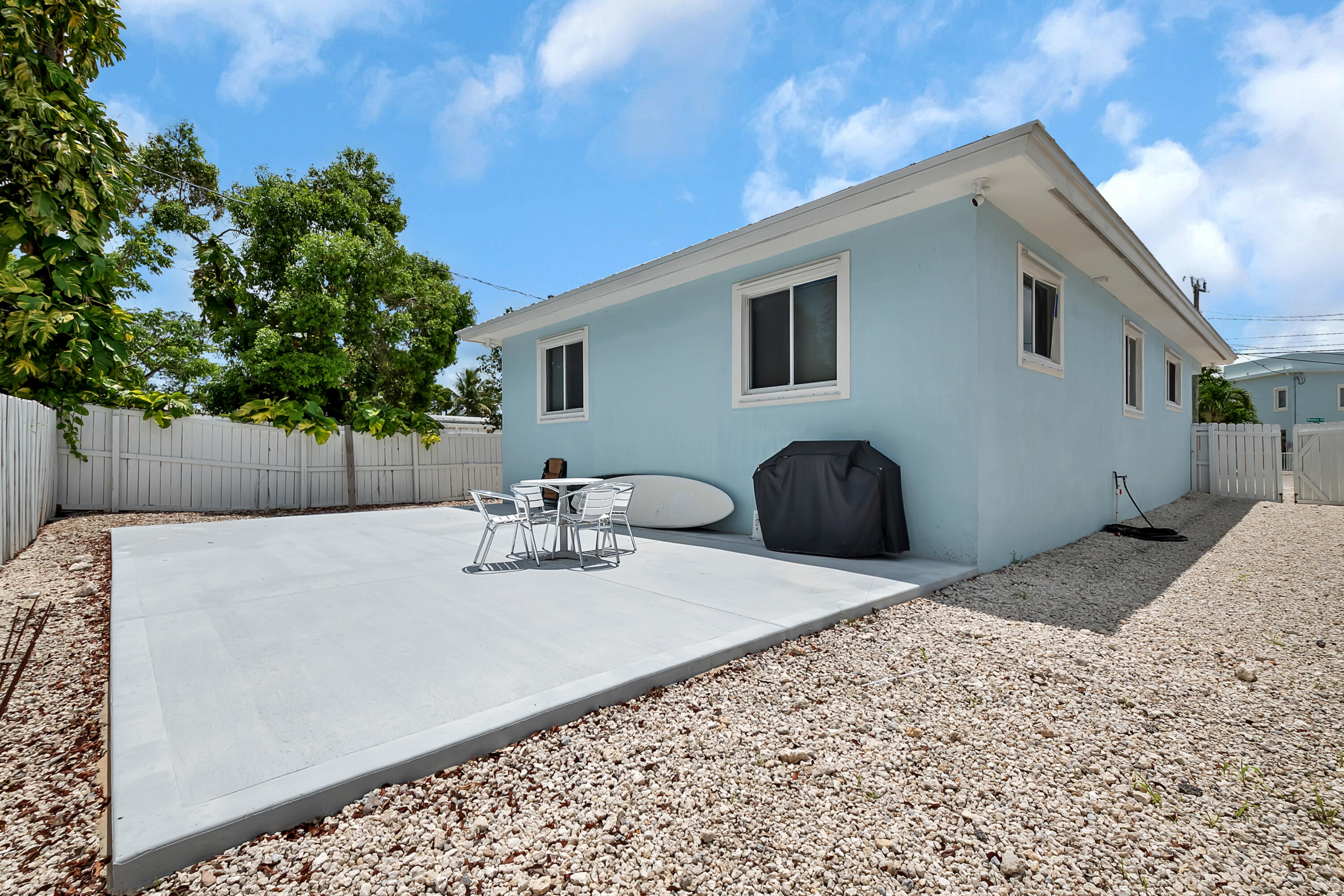 939 Plantation Road Property Photo 8