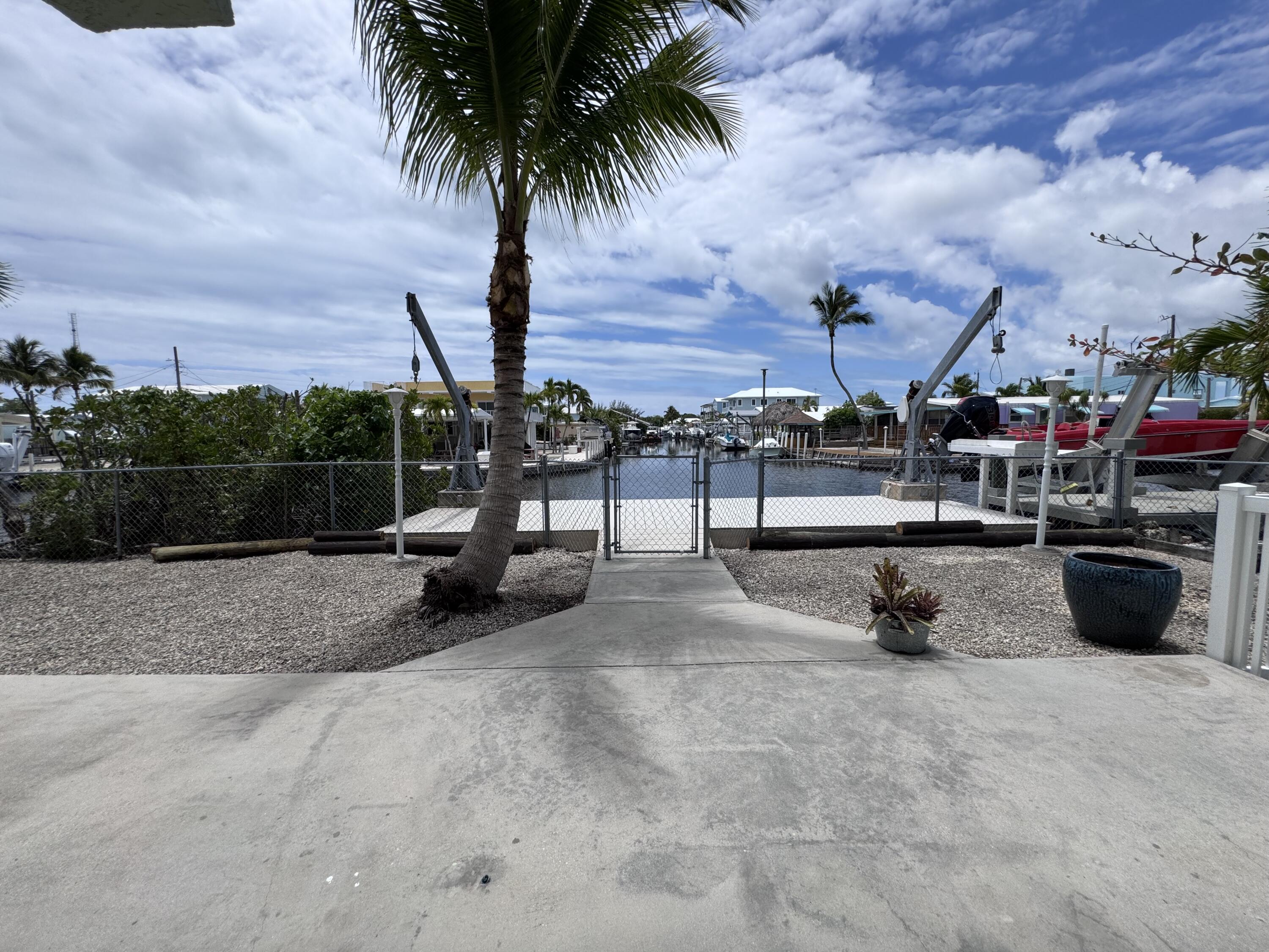 10 Mangrove Lane Property Photo 11