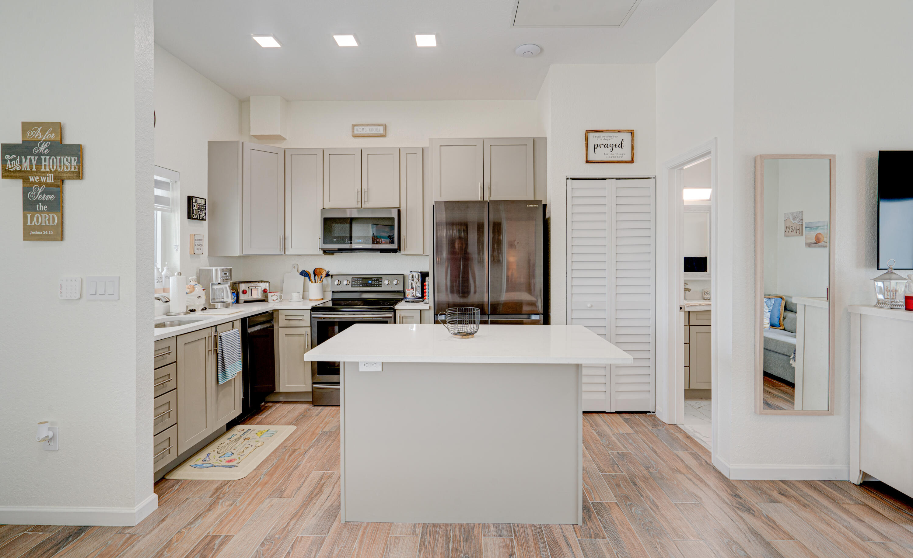 10877 Overseas Highway, 26a Property Photo 17