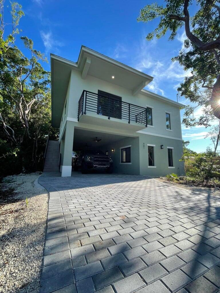901 Estall Street Property Photo 1