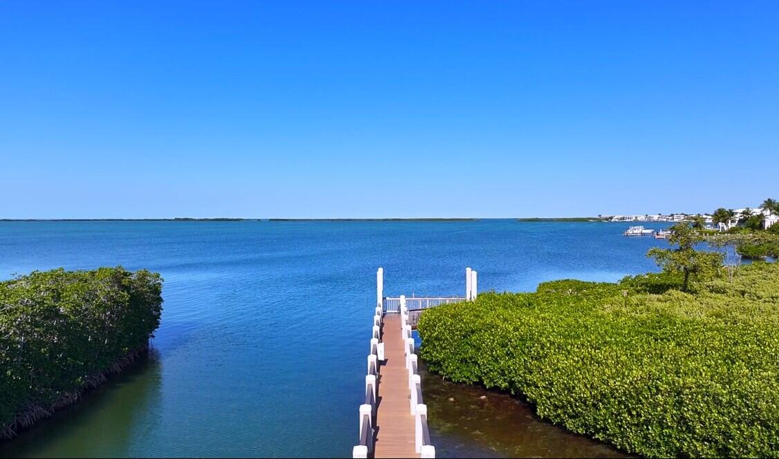 9812 Windward Avenue Property Photo 34