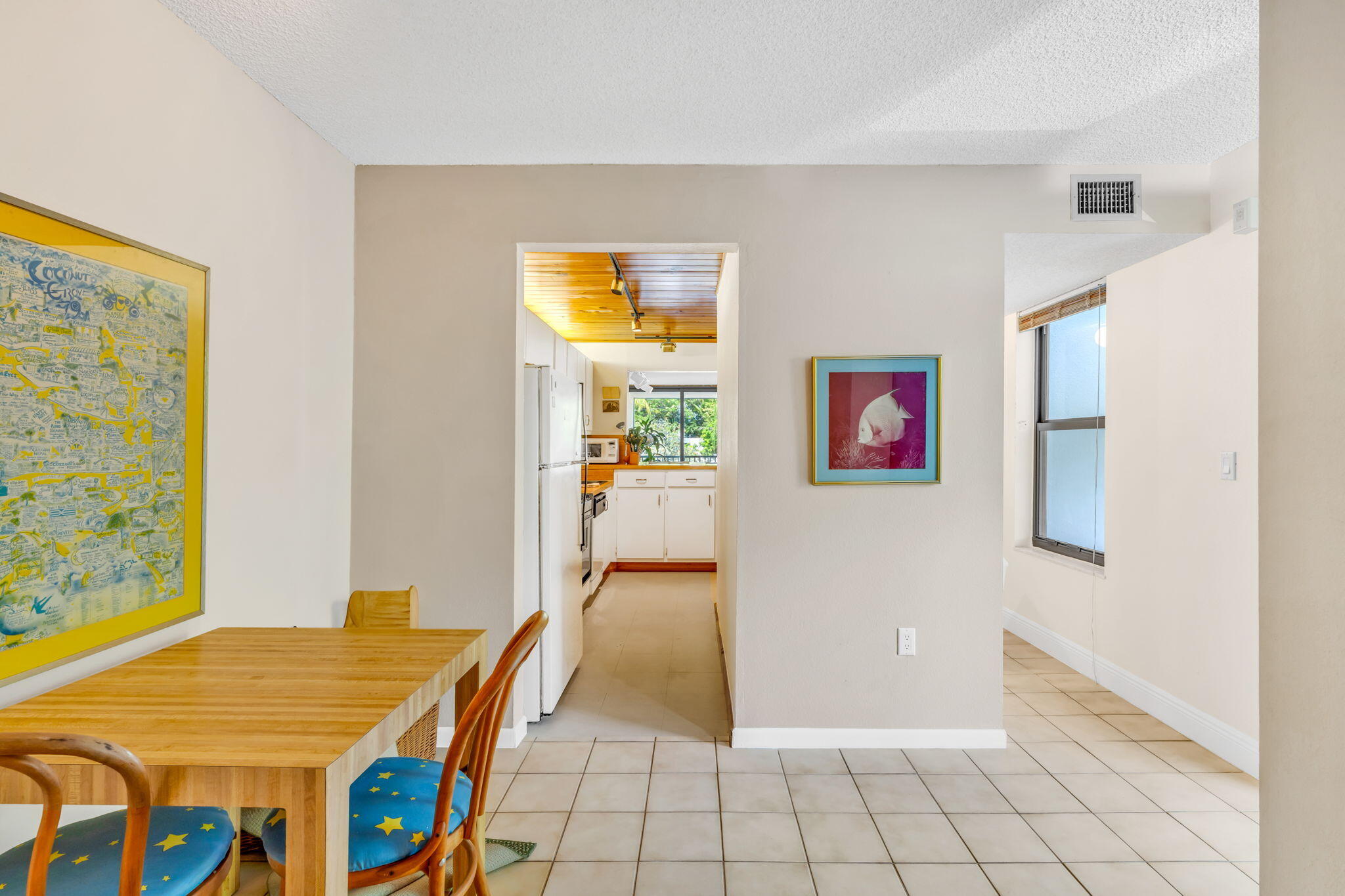104350 Overseas Highway, B203 Property Photo 4