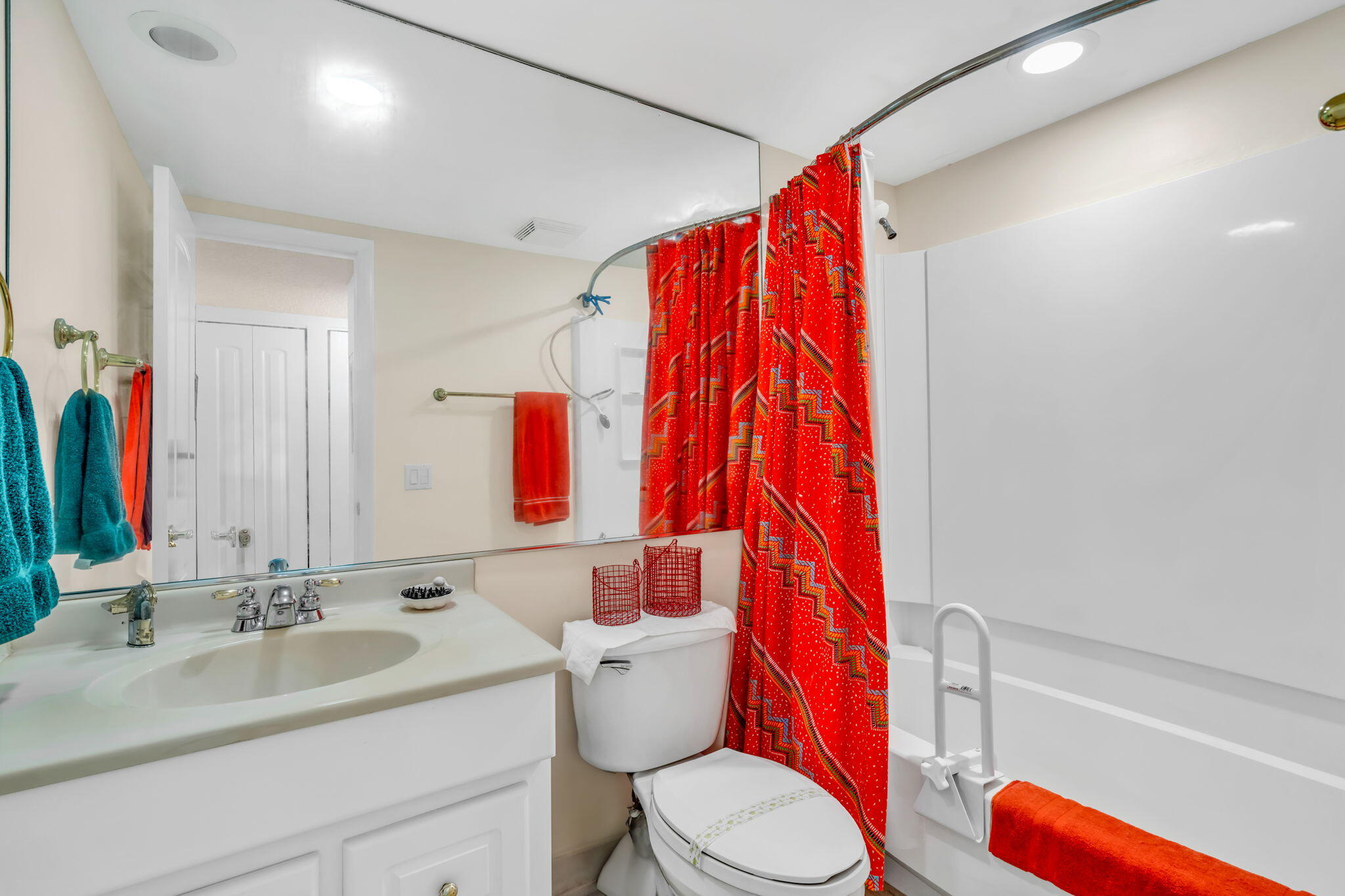 104350 Overseas Highway, B203 Property Photo 15