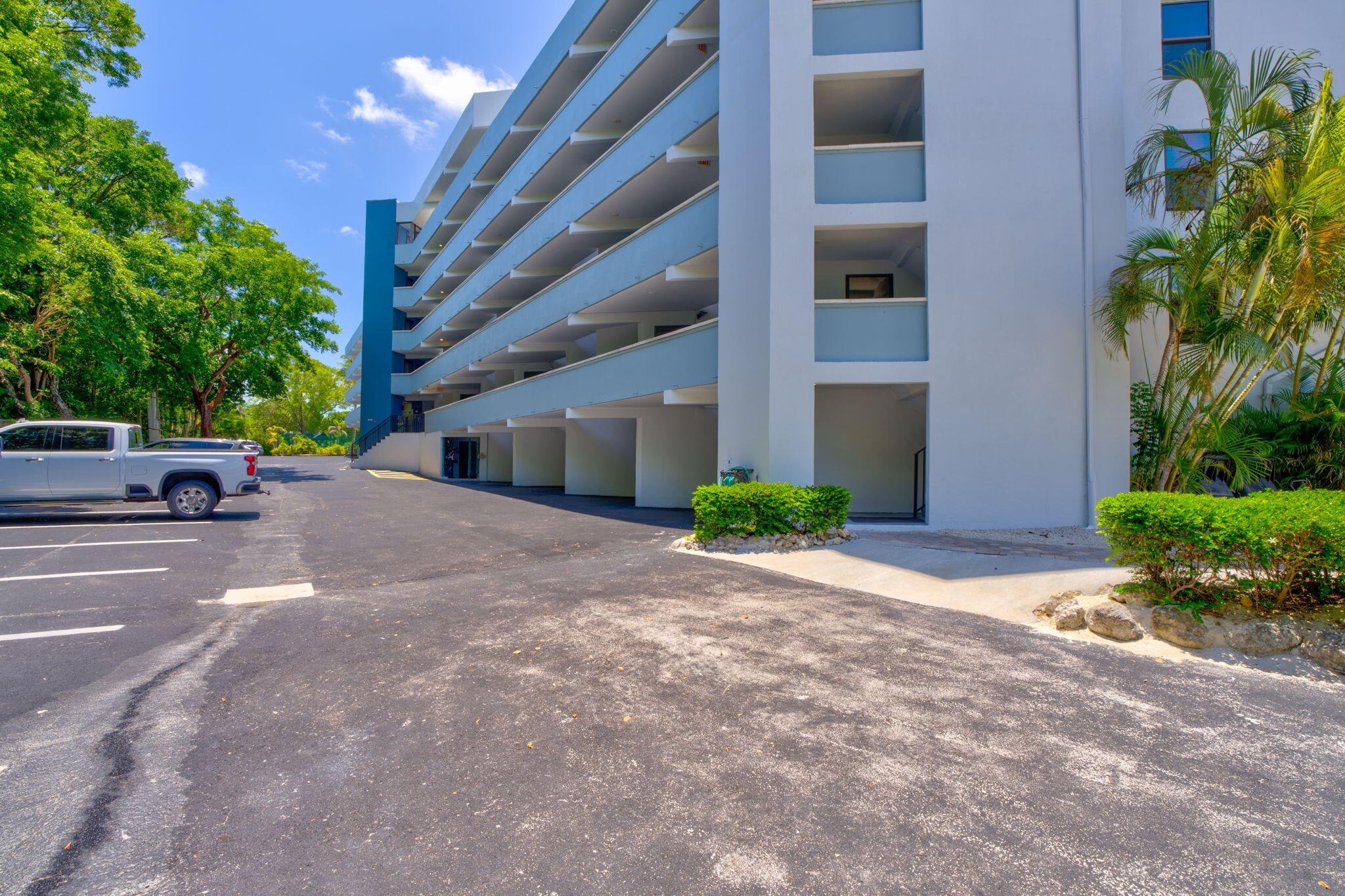 104350 Overseas Highway, B203 Property Photo 33