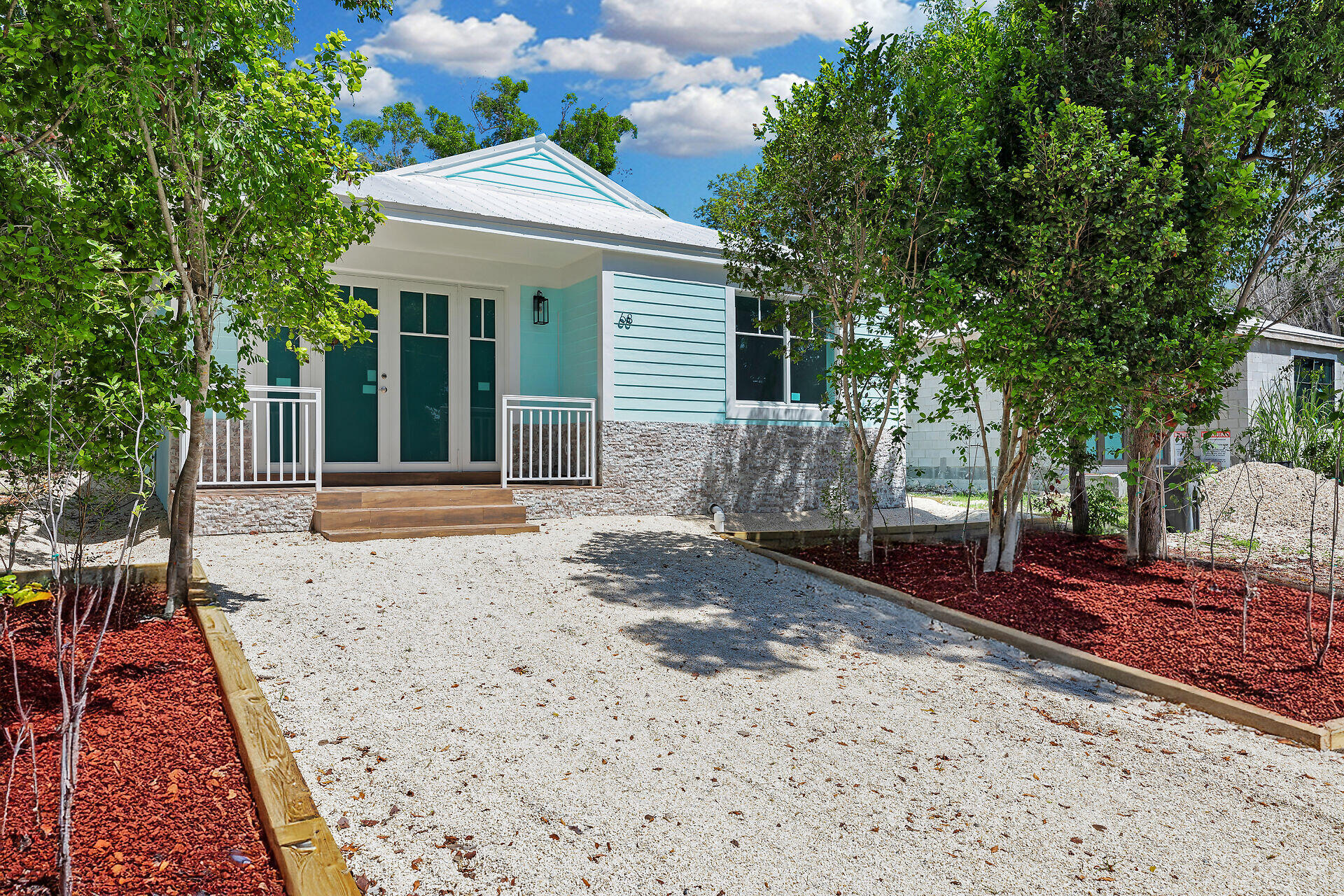 68 Coral Way Property Photo 1