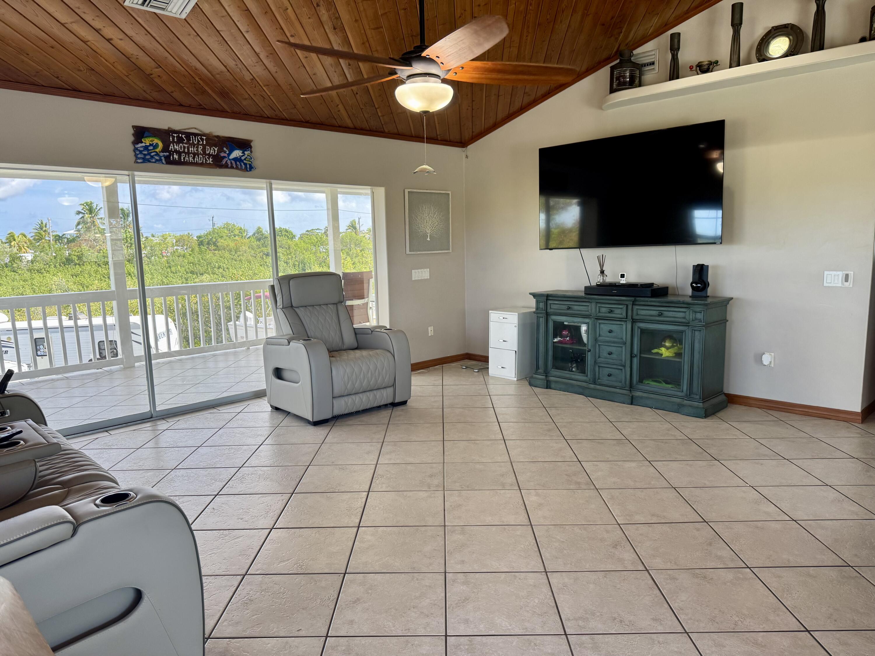 27821 Leeward S Road Property Photo 20