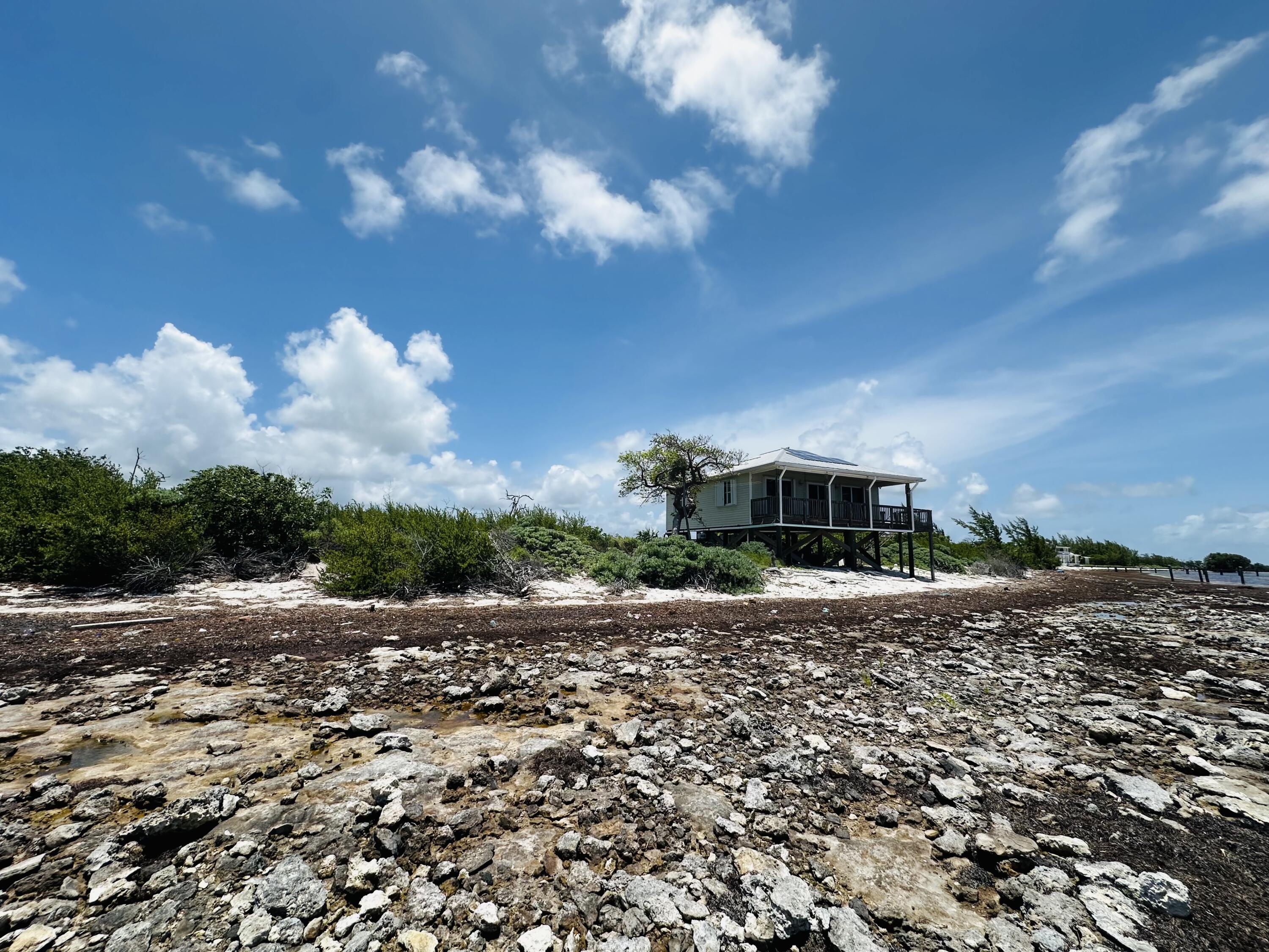 1w & 2w Cooks Island Property Photo 2