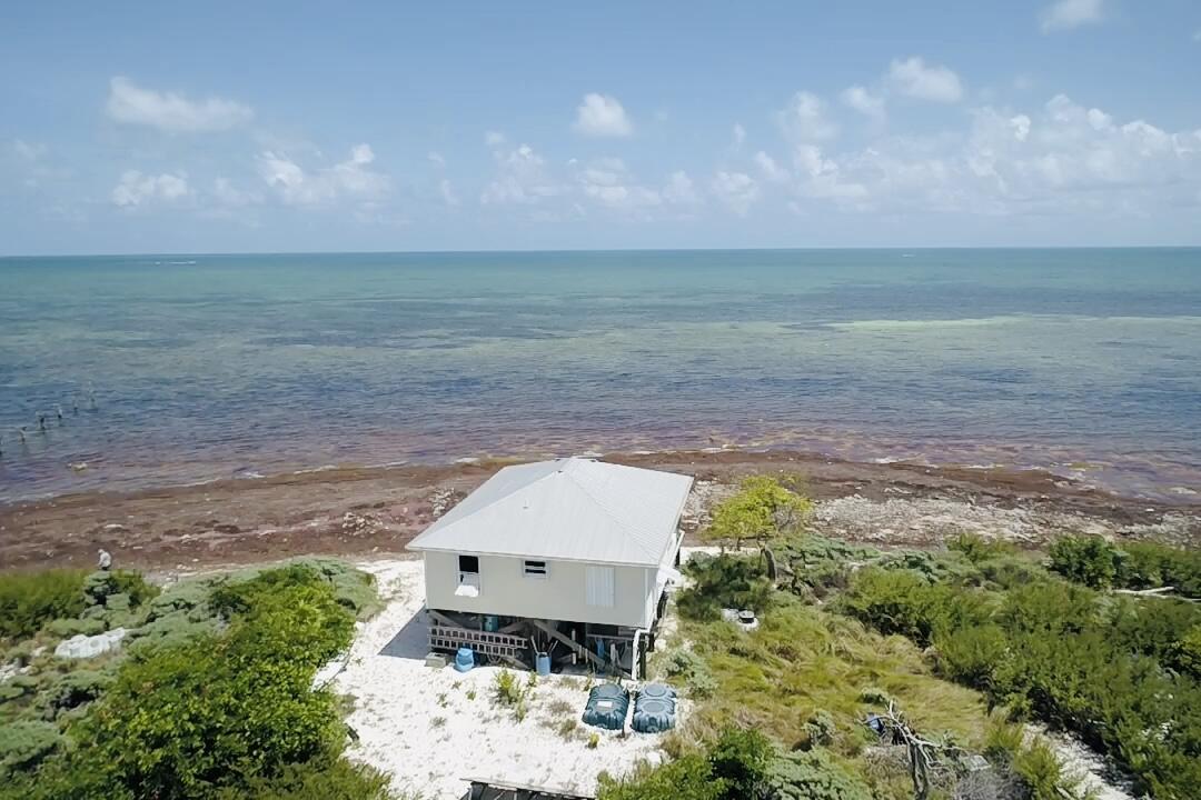 1w & 2w Cooks Island Property Photo 4
