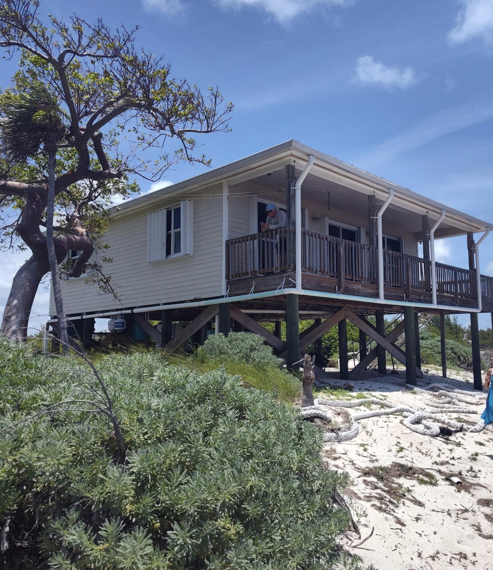 1w & 2w Cooks Island Property Photo 5