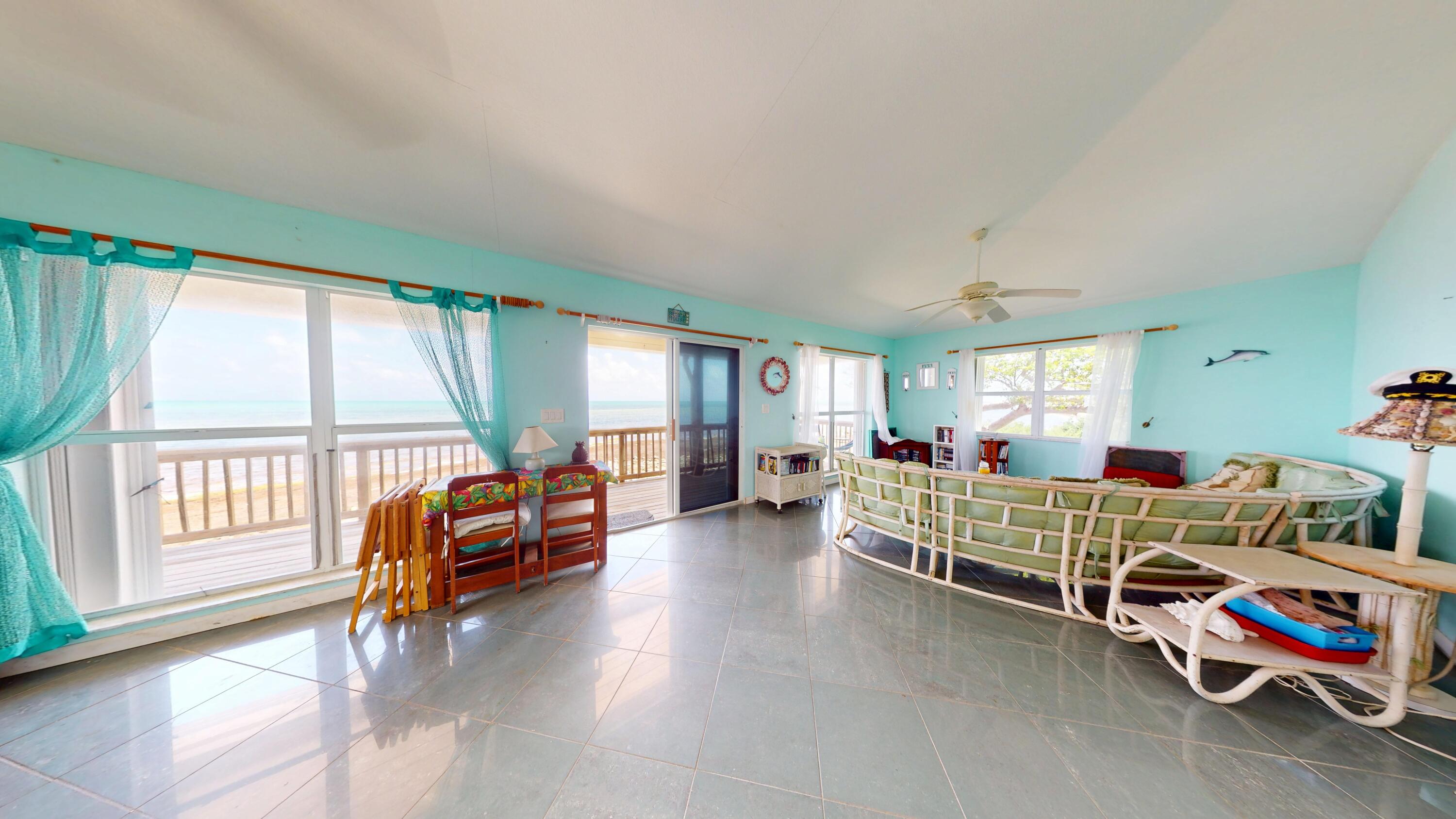 1w & 2w Cooks Island Property Photo 14