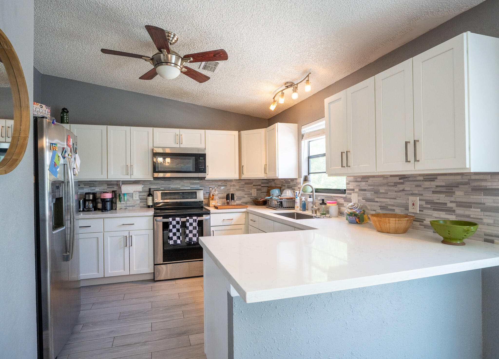 27147 Dolphin Road Property Photo 8