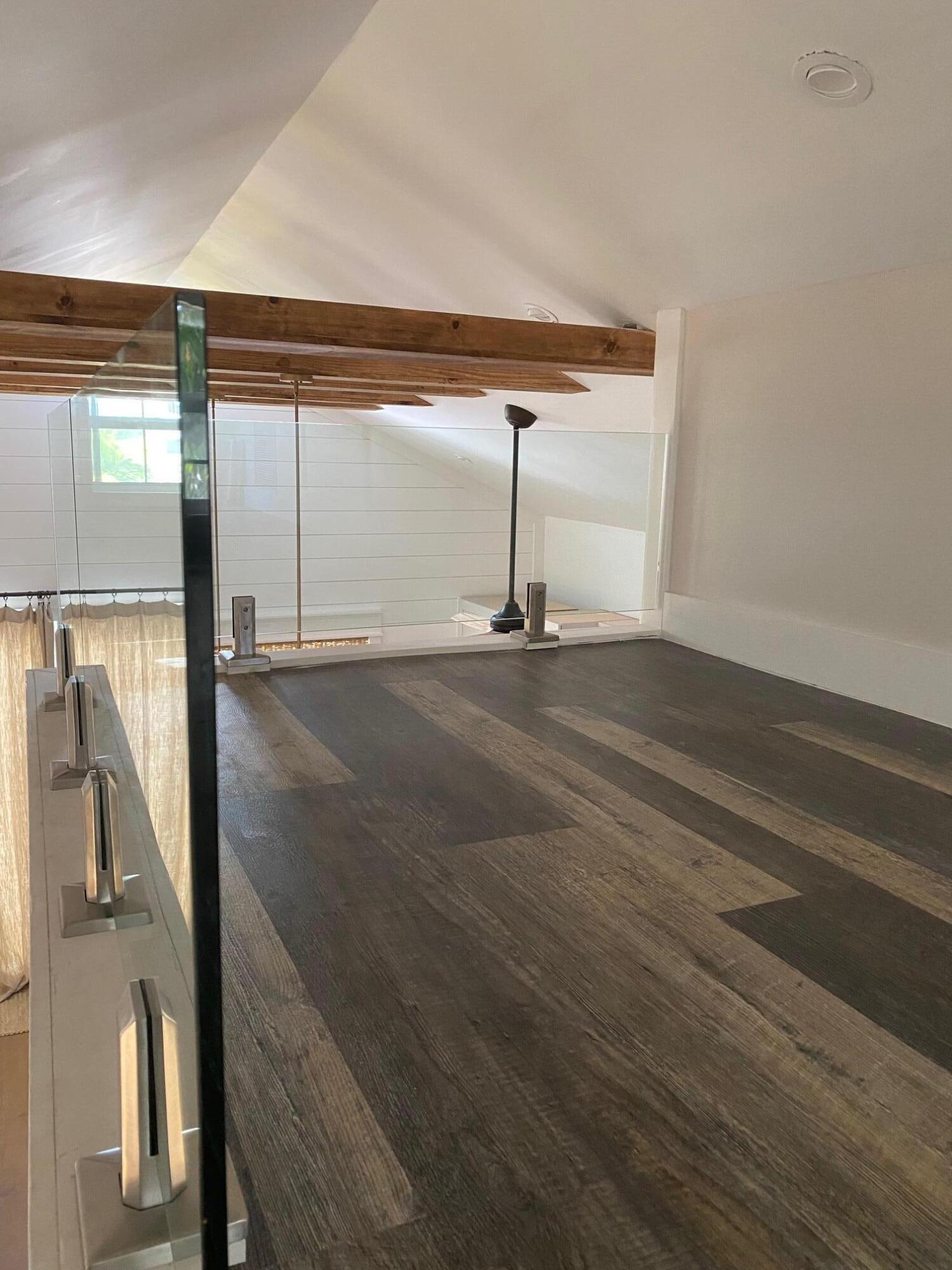 1102 Pearl Street Property Photo 4