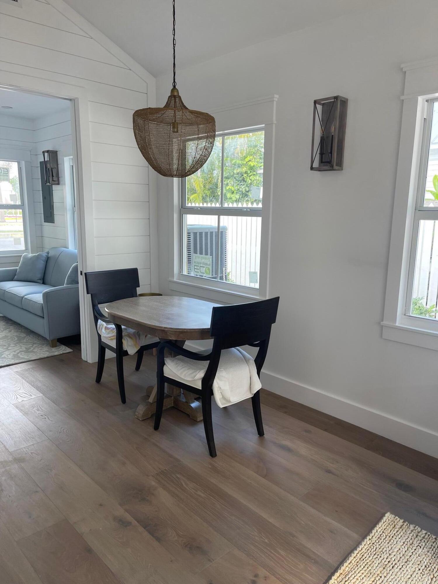 1102 Pearl Street Property Photo 11