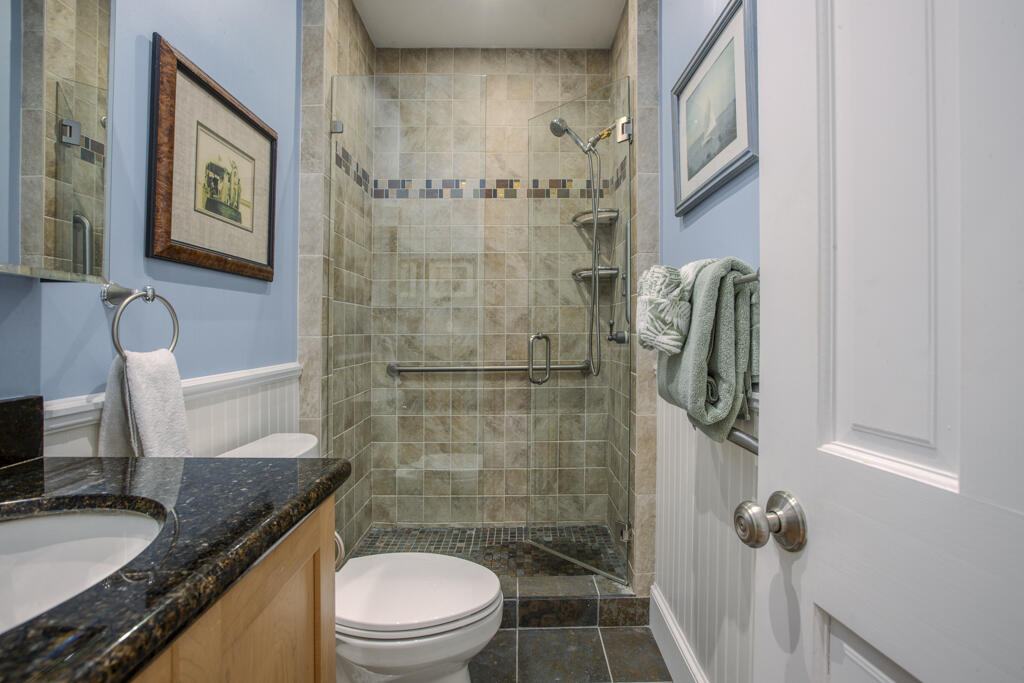 810 Terry Lane Property Photo 6