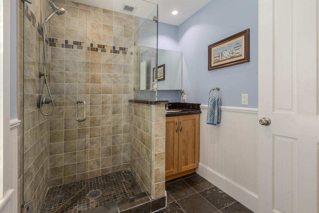 810 Terry Lane Property Photo 24