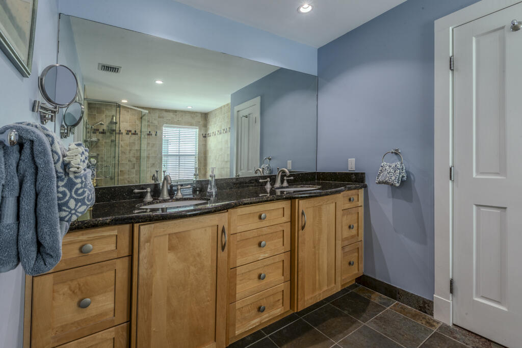 810 Terry Lane Property Photo 31