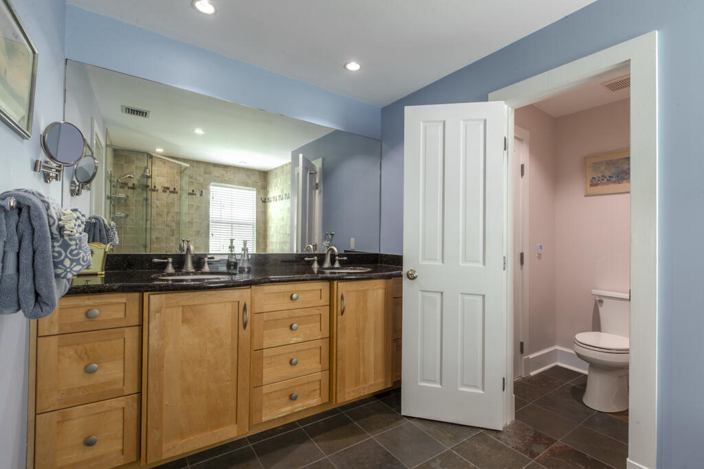 810 Terry Lane Property Photo 32