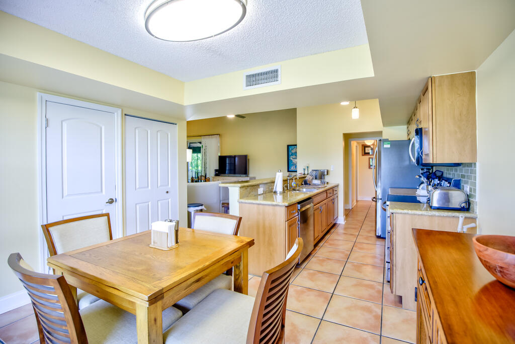 8301 Marina Villas Drive, 8301 Property Photo 8