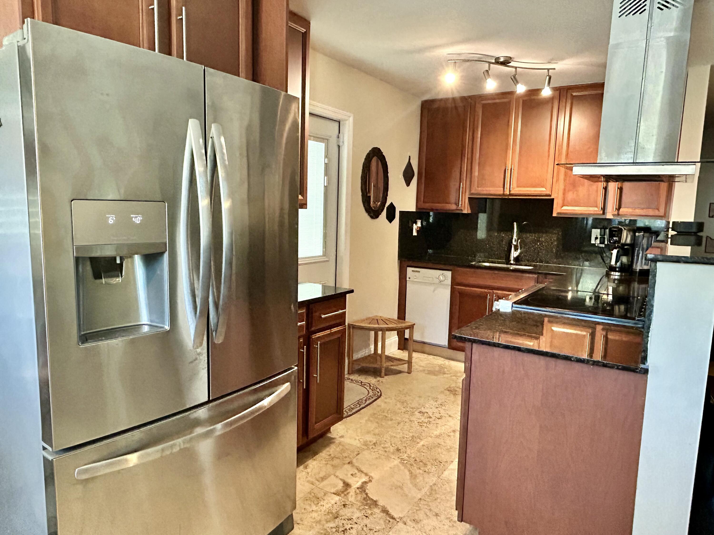 3739 Duck Avenue Property Photo 4
