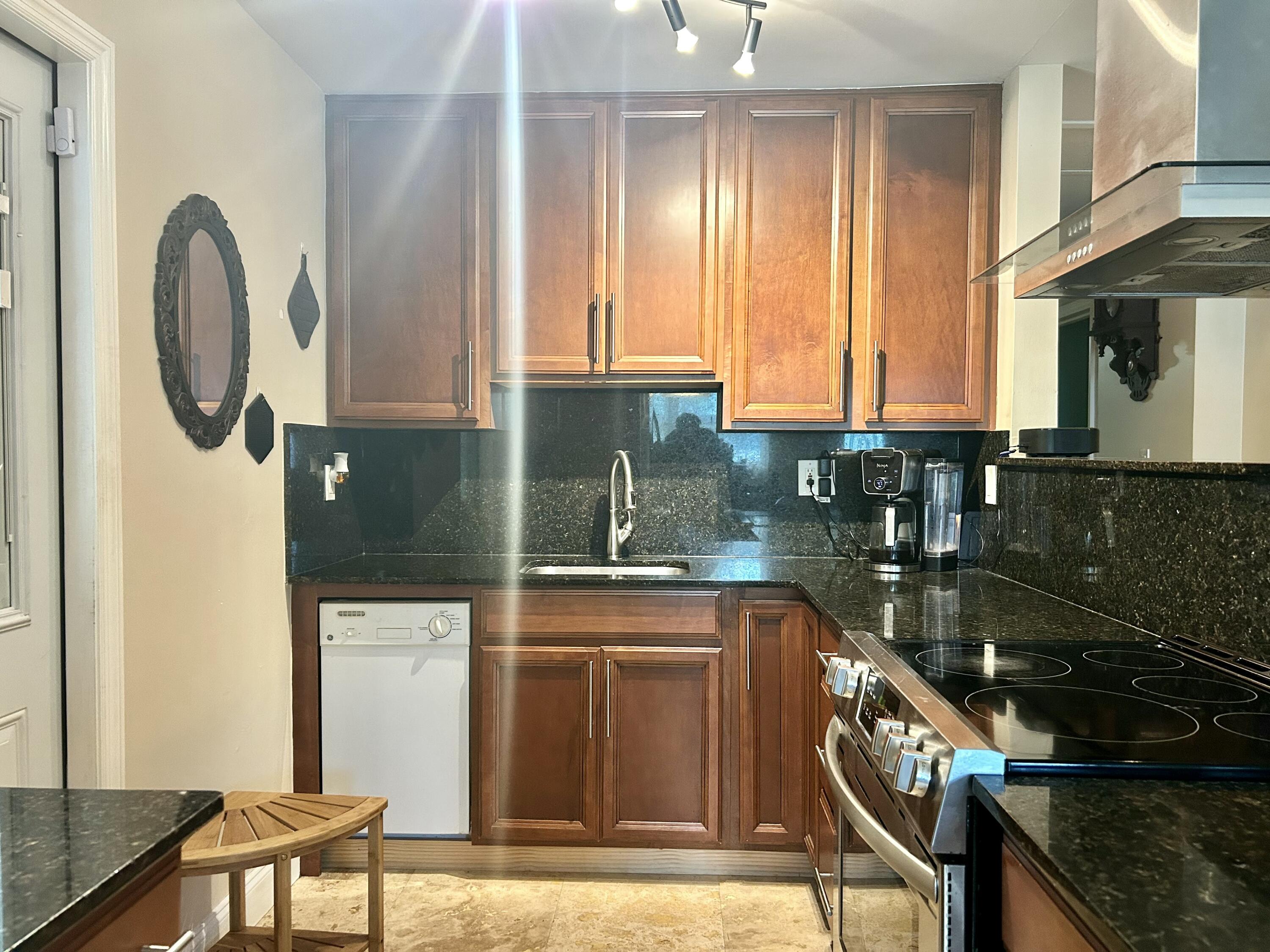 3739 Duck Avenue Property Photo 5
