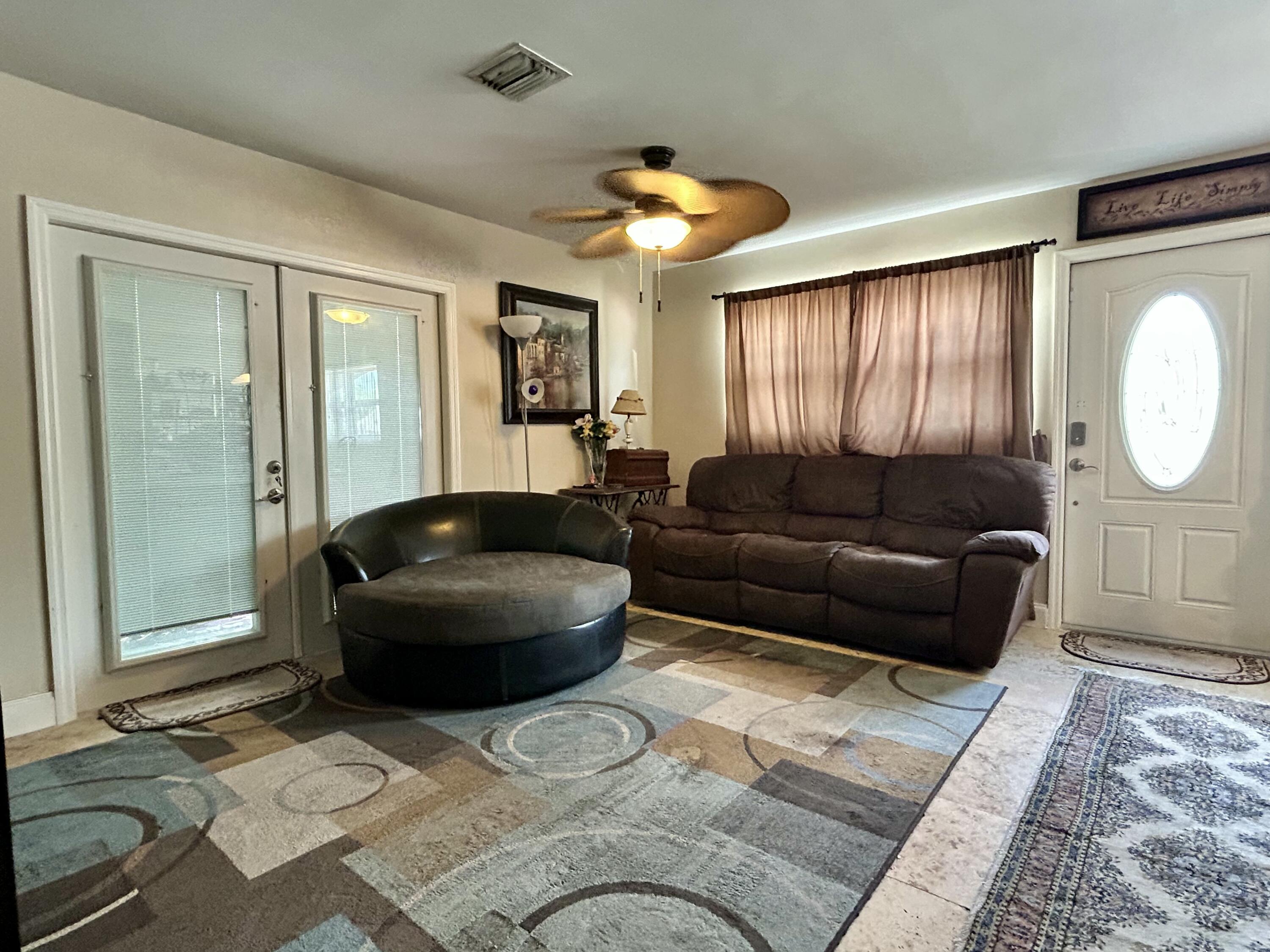 3739 Duck Avenue Property Photo 10