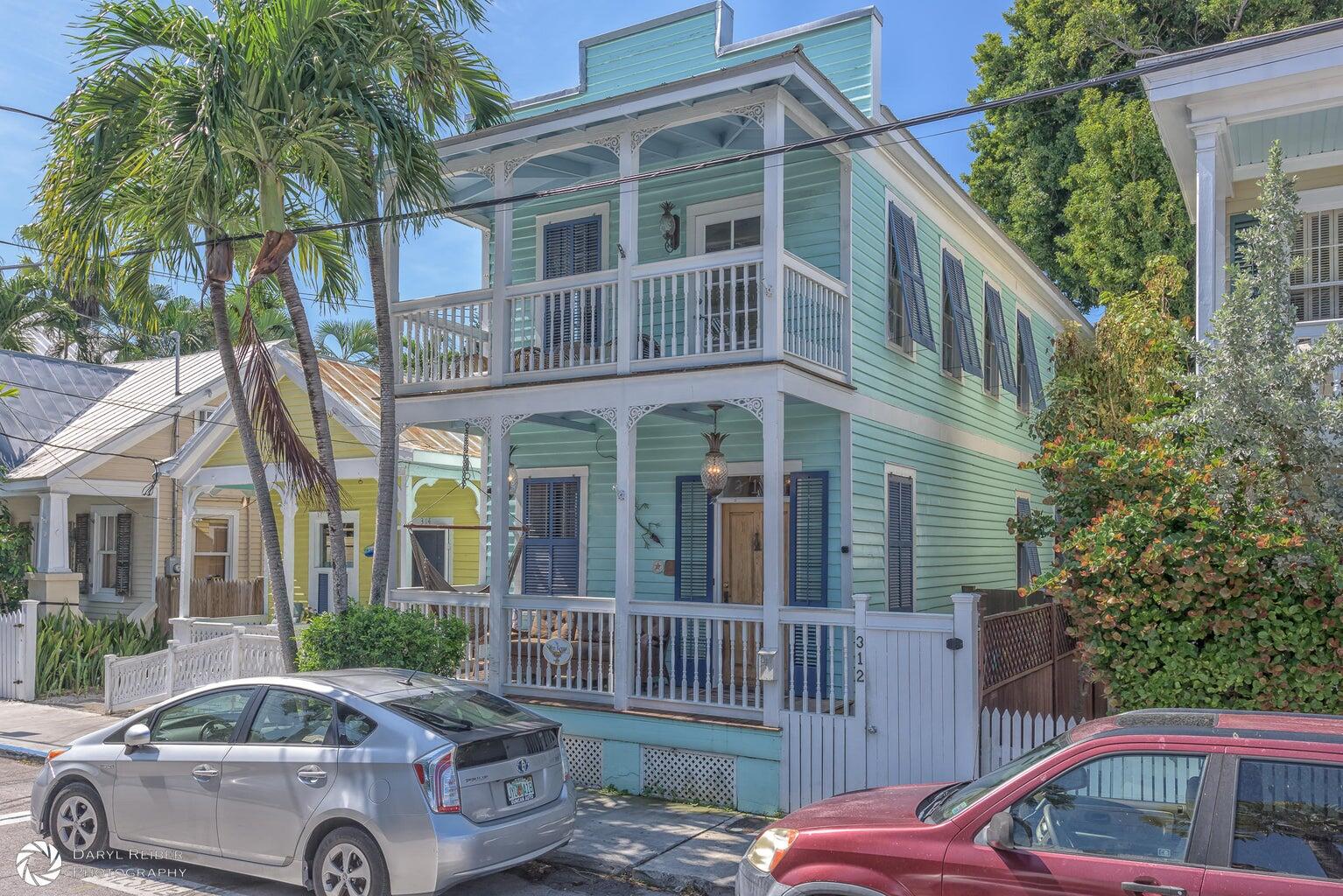 312 William Street Property Photo 1