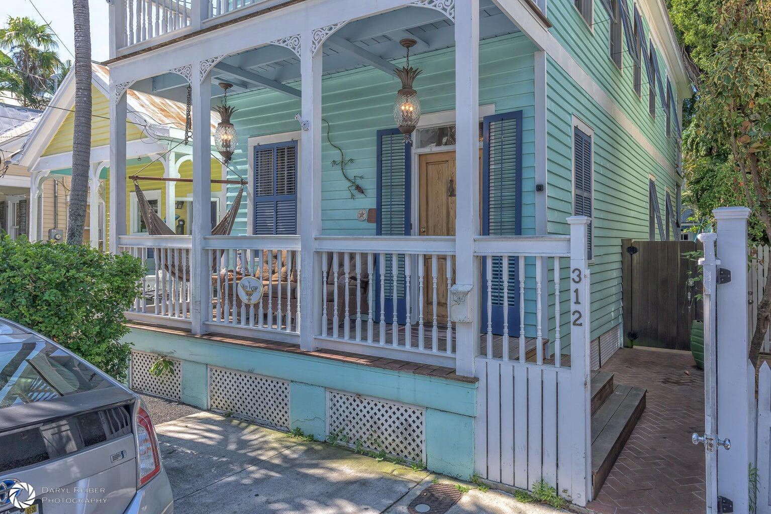 312 William Street Property Photo 2