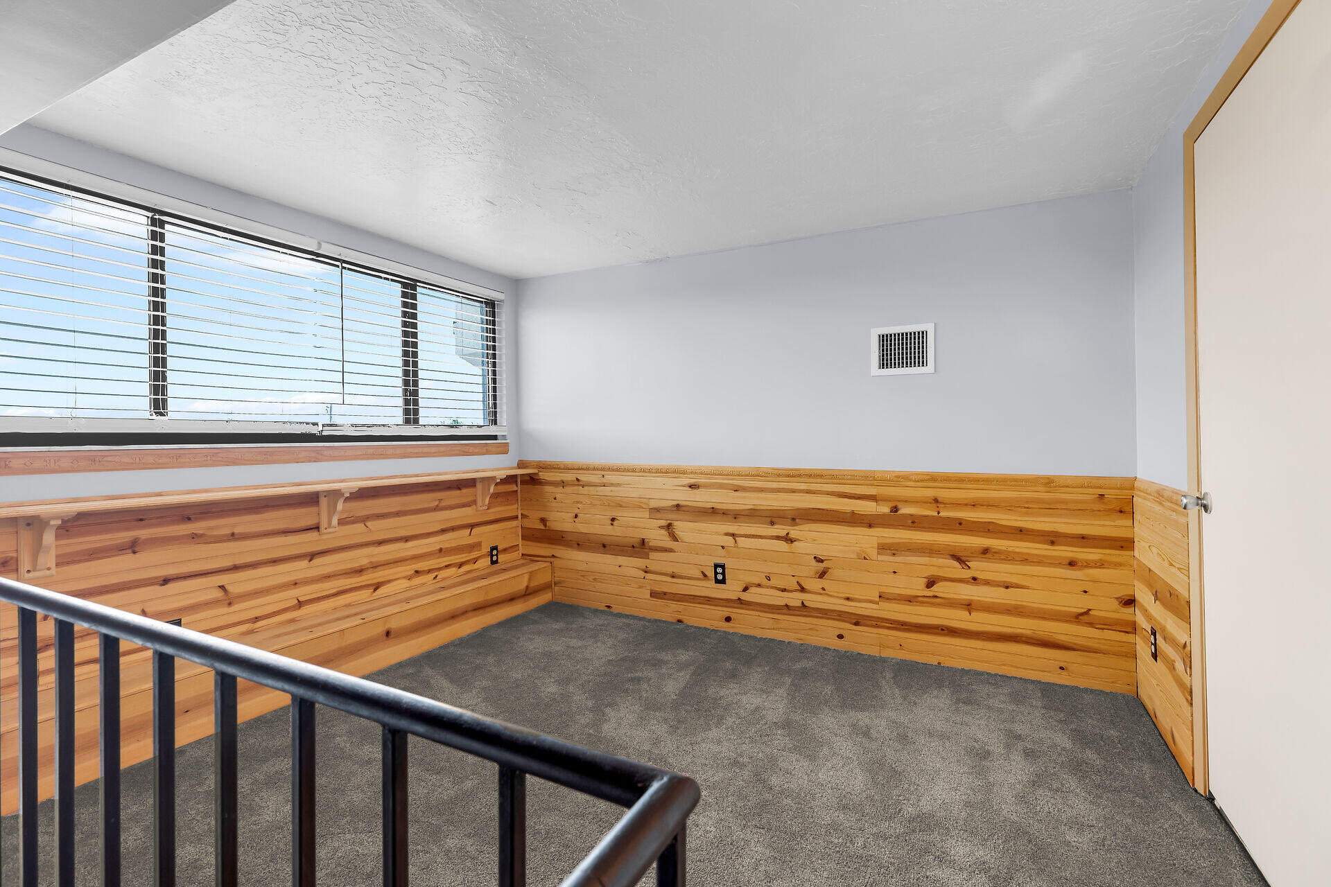 1341 Avenue C Property Photo 26