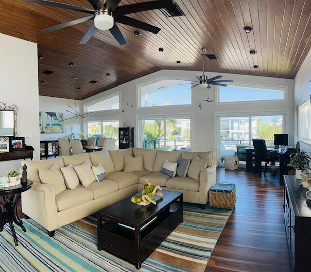 358 Stirrup Key Boulevard Property Photo 5