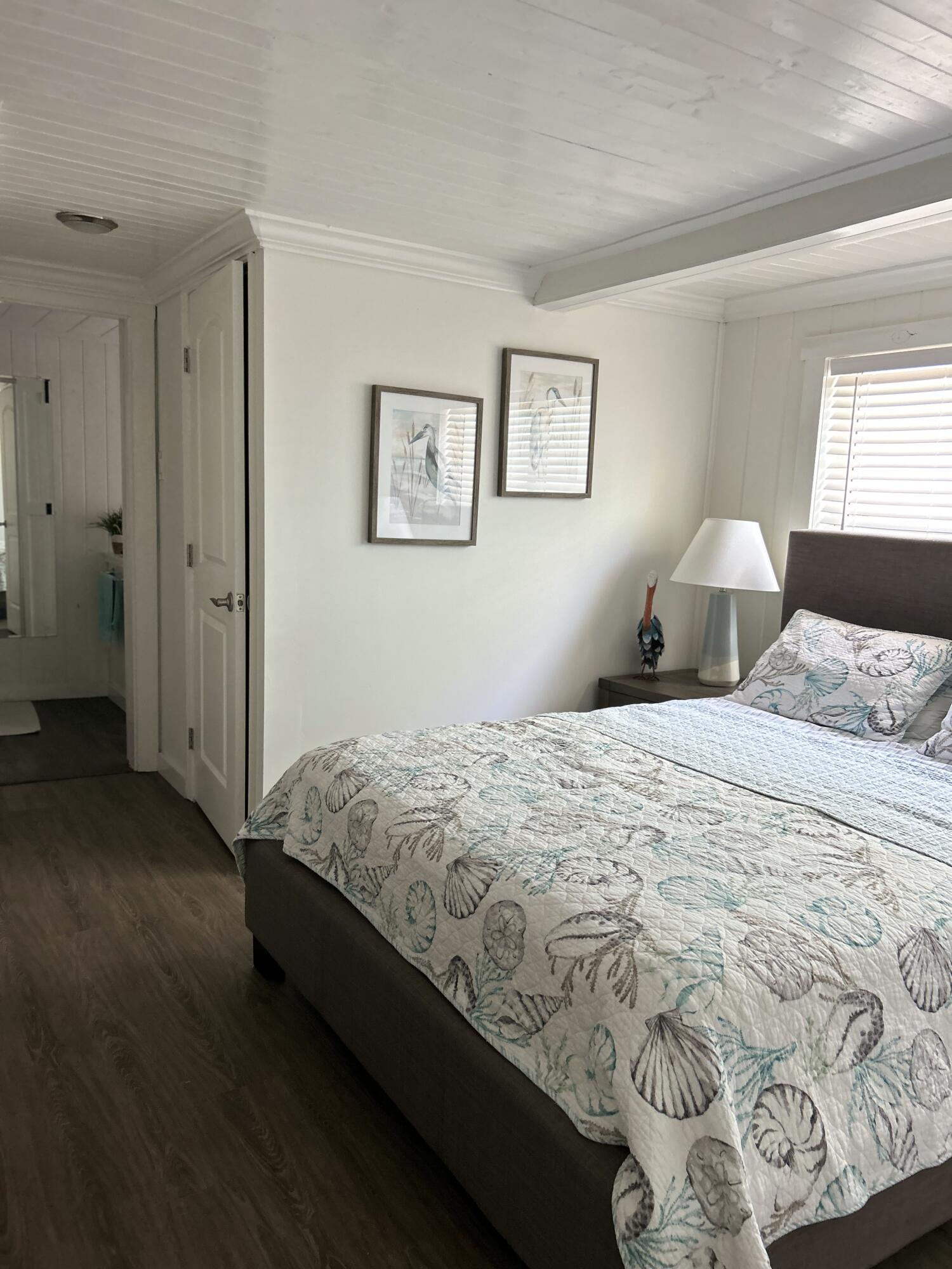 124 S Bay Harbor Drive Property Photo 19