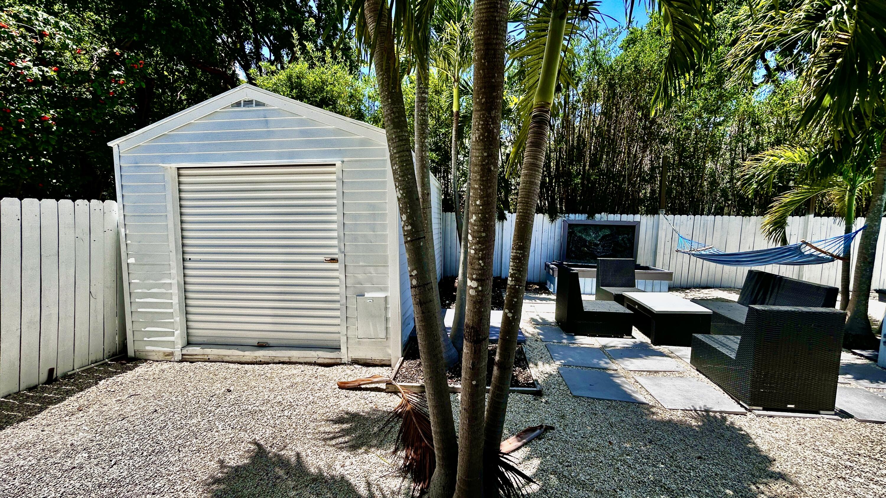 124 S Bay Harbor Drive Property Photo 25