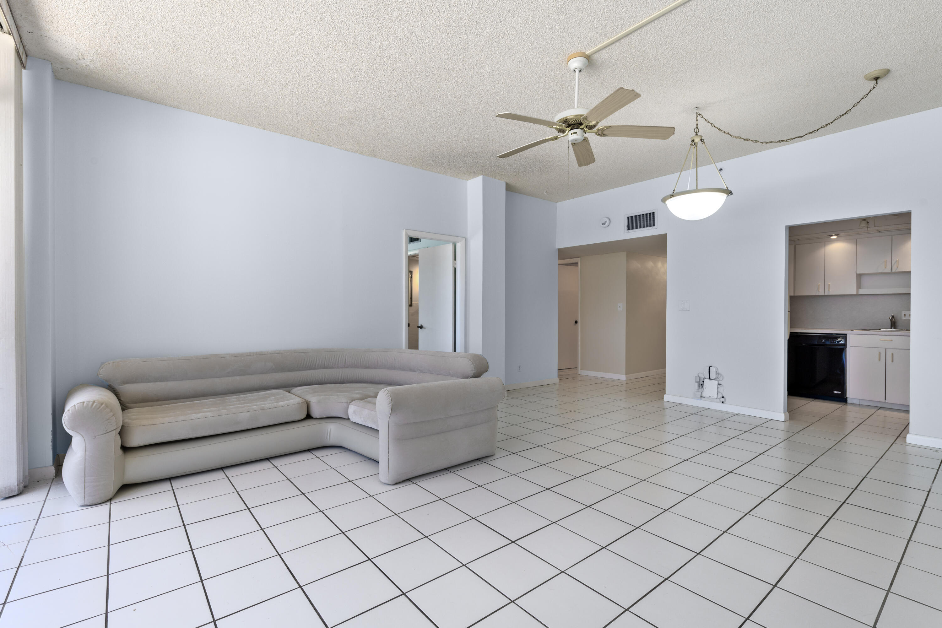 2000 Coco Plum Drive, 106 Property Photo 7