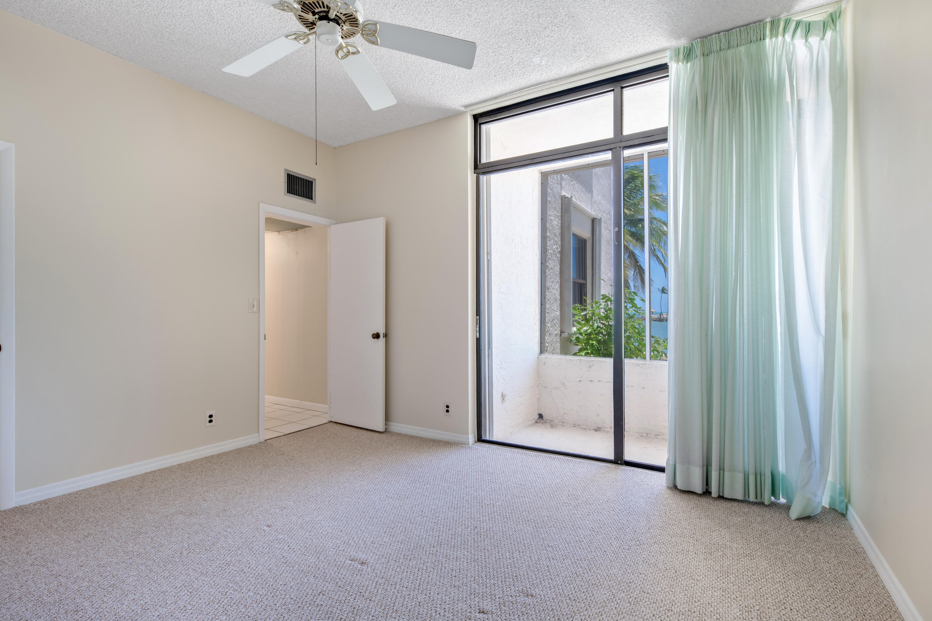 2000 Coco Plum Drive, 106 Property Photo 15