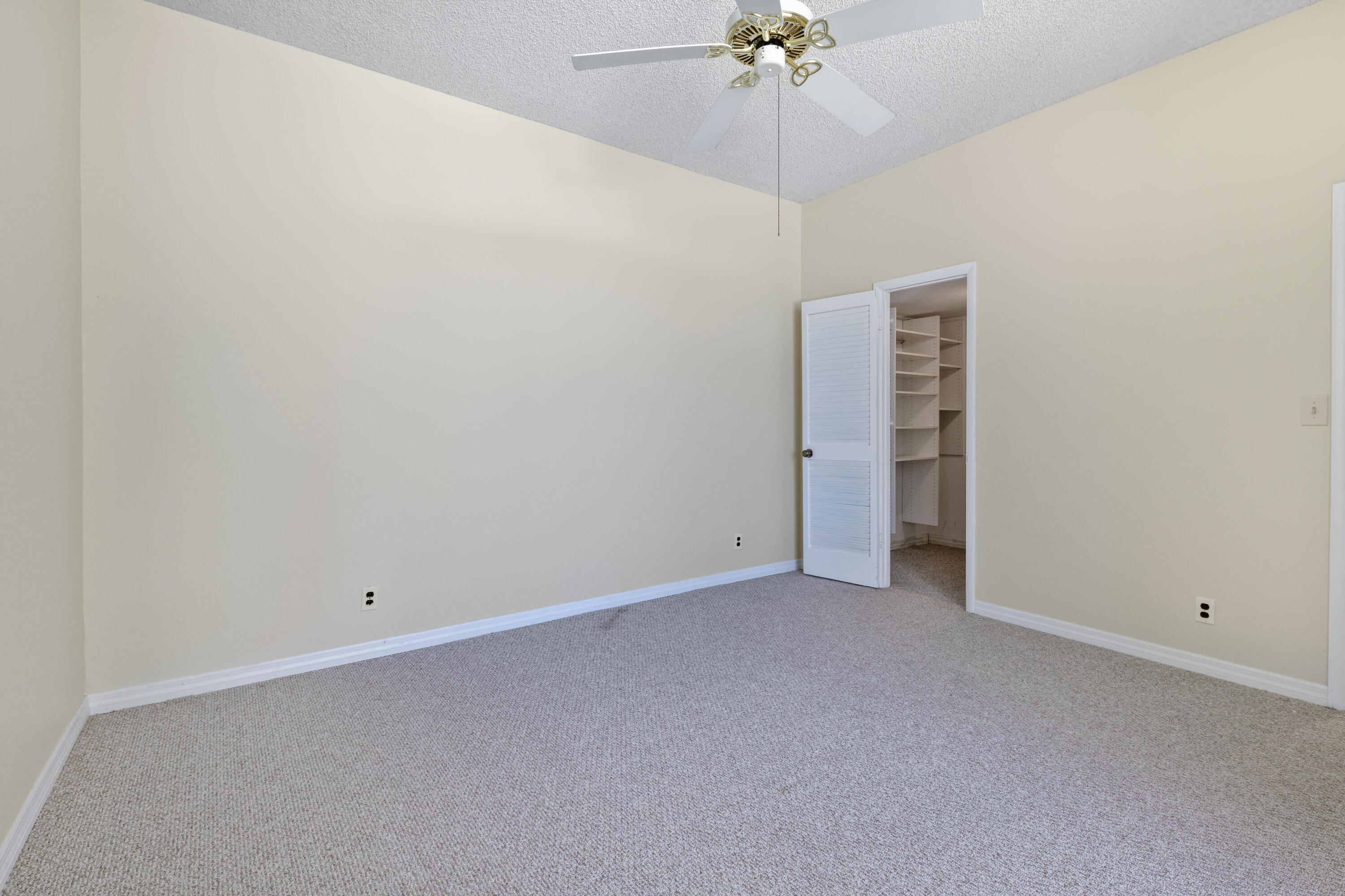 2000 Coco Plum Drive, 106 Property Photo 16