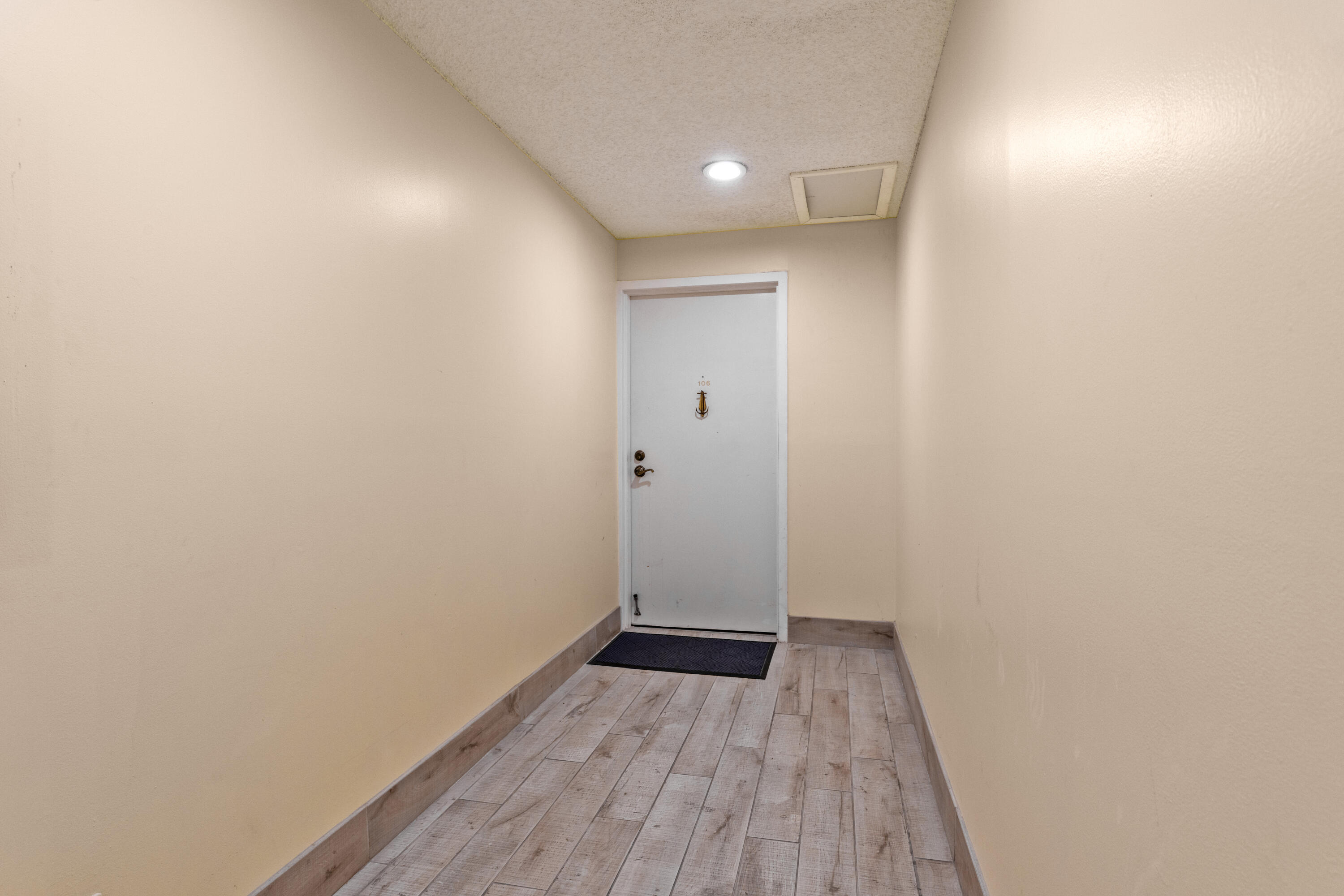 2000 Coco Plum Drive, 106 Property Photo 19