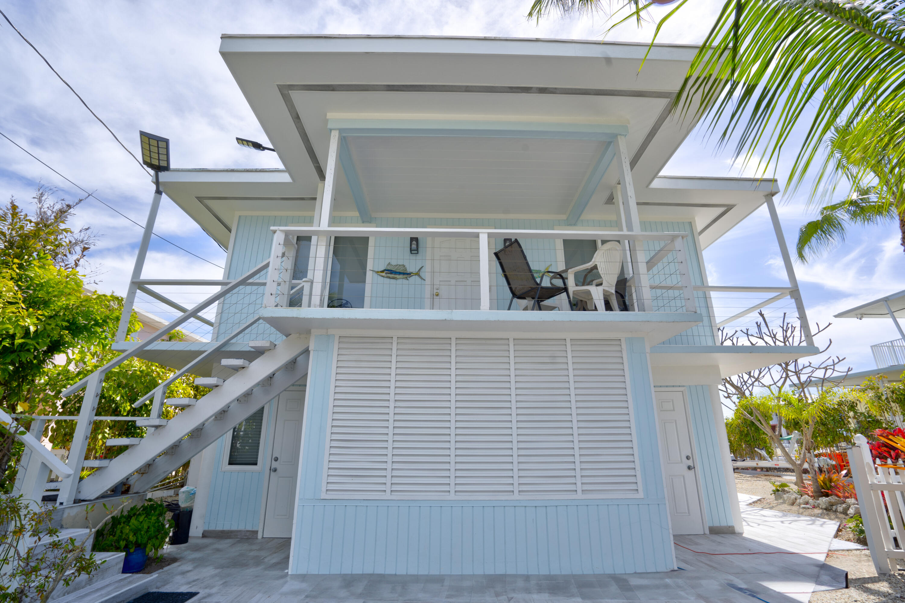 162 Azalea Street, Upper Property Photo 2
