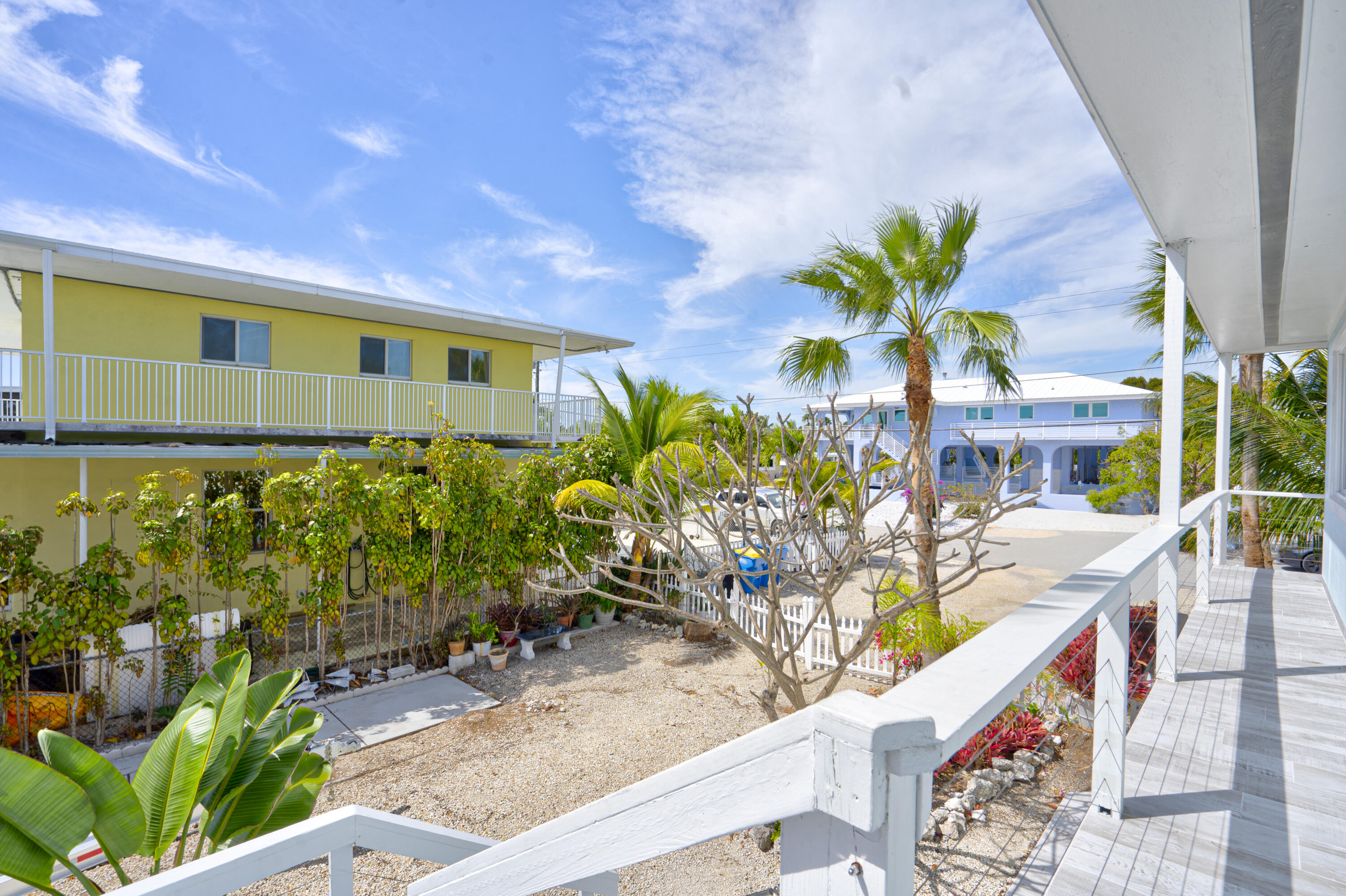 162 Azalea Street, Upper Property Photo 25