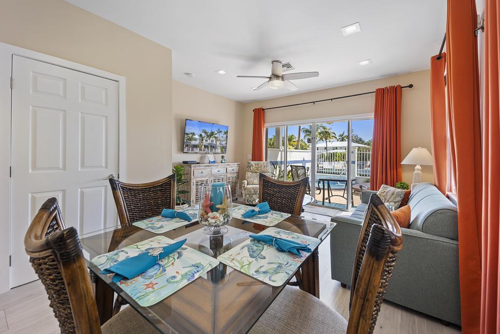 7031 Harbor Village Drive Property Photo 11