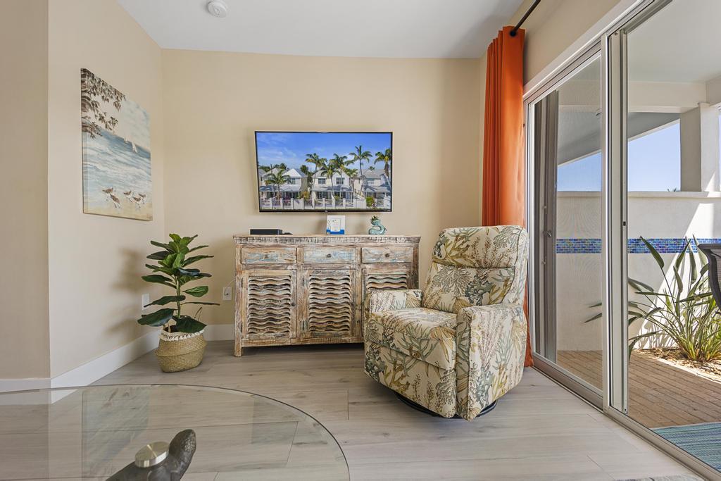 7031 Harbor Village Drive Property Photo 14