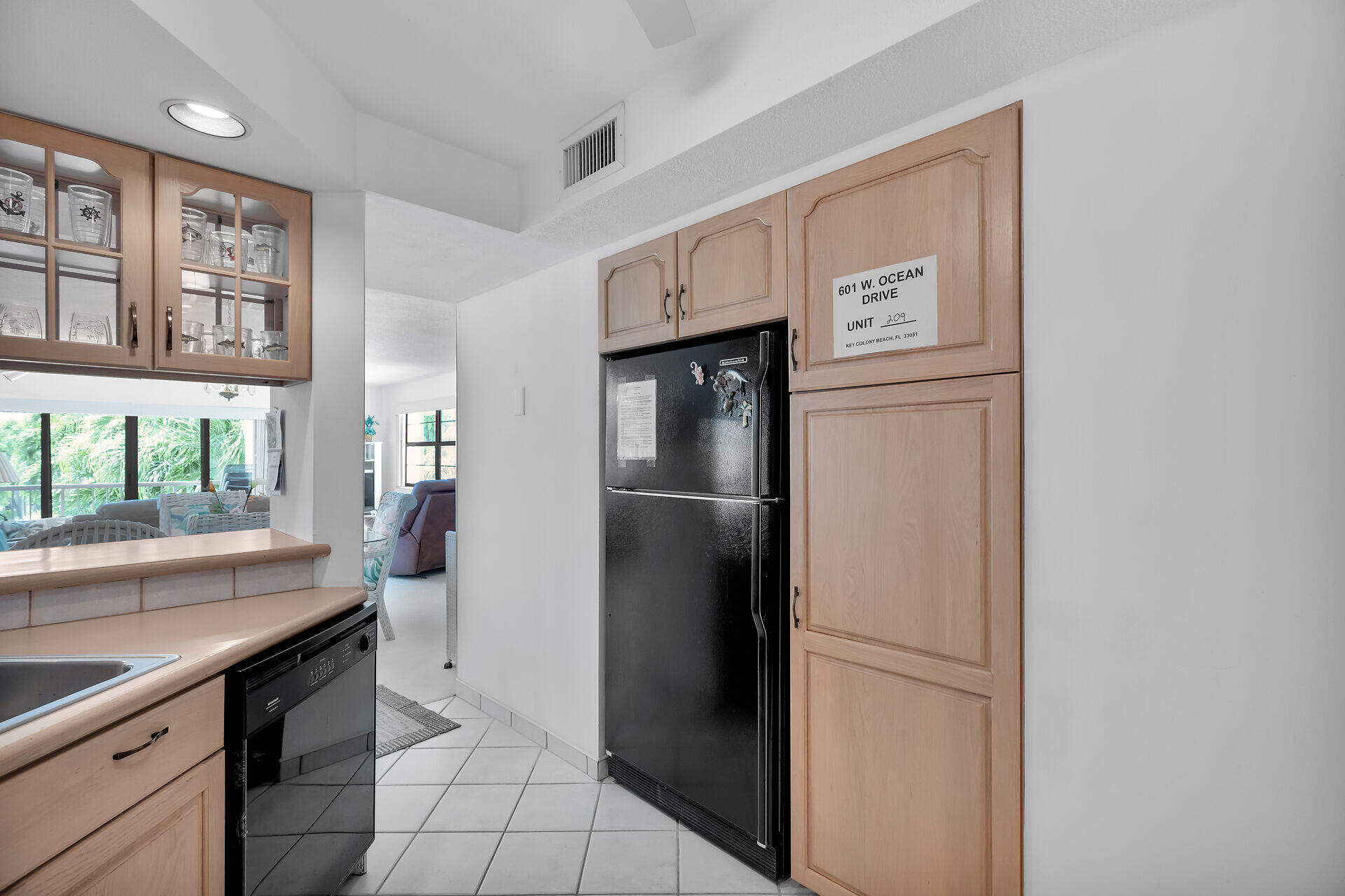 601 W Ocean Drive, 209d Property Photo 11