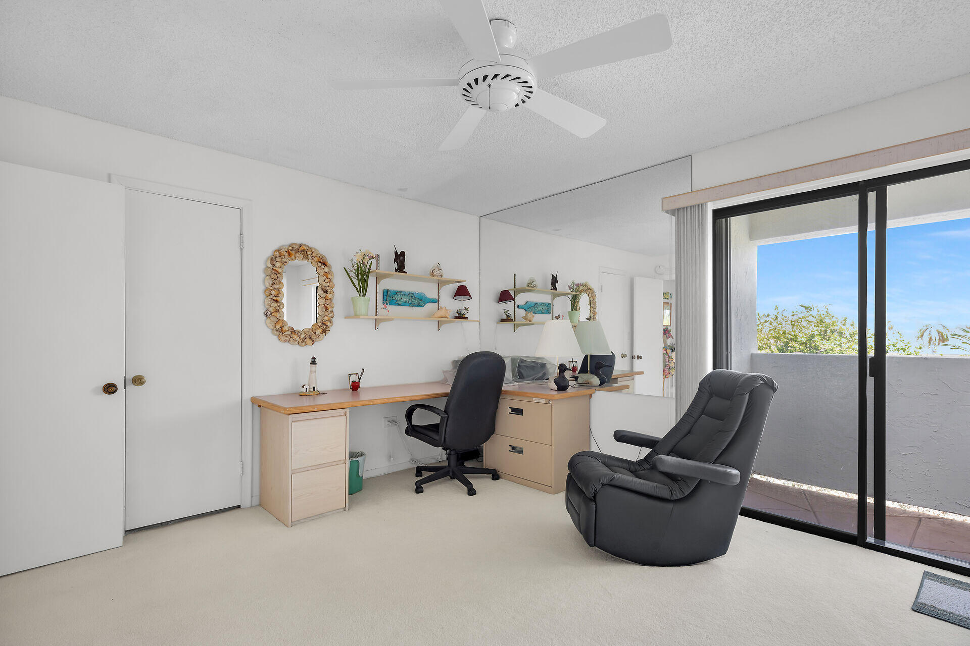 601 W Ocean Drive, 209d Property Photo 21