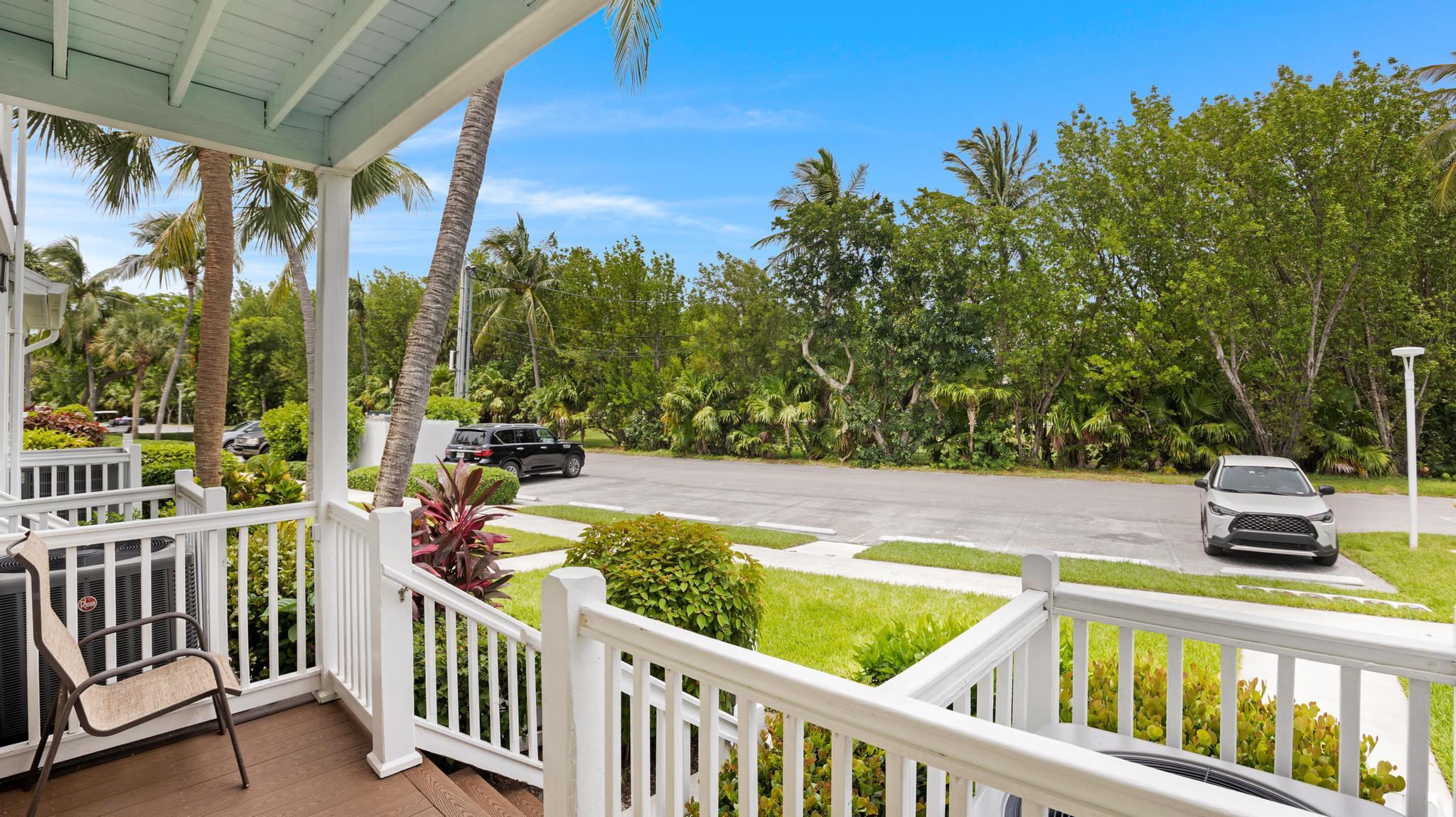 5054 Sunset Village Drive Property Photo 9
