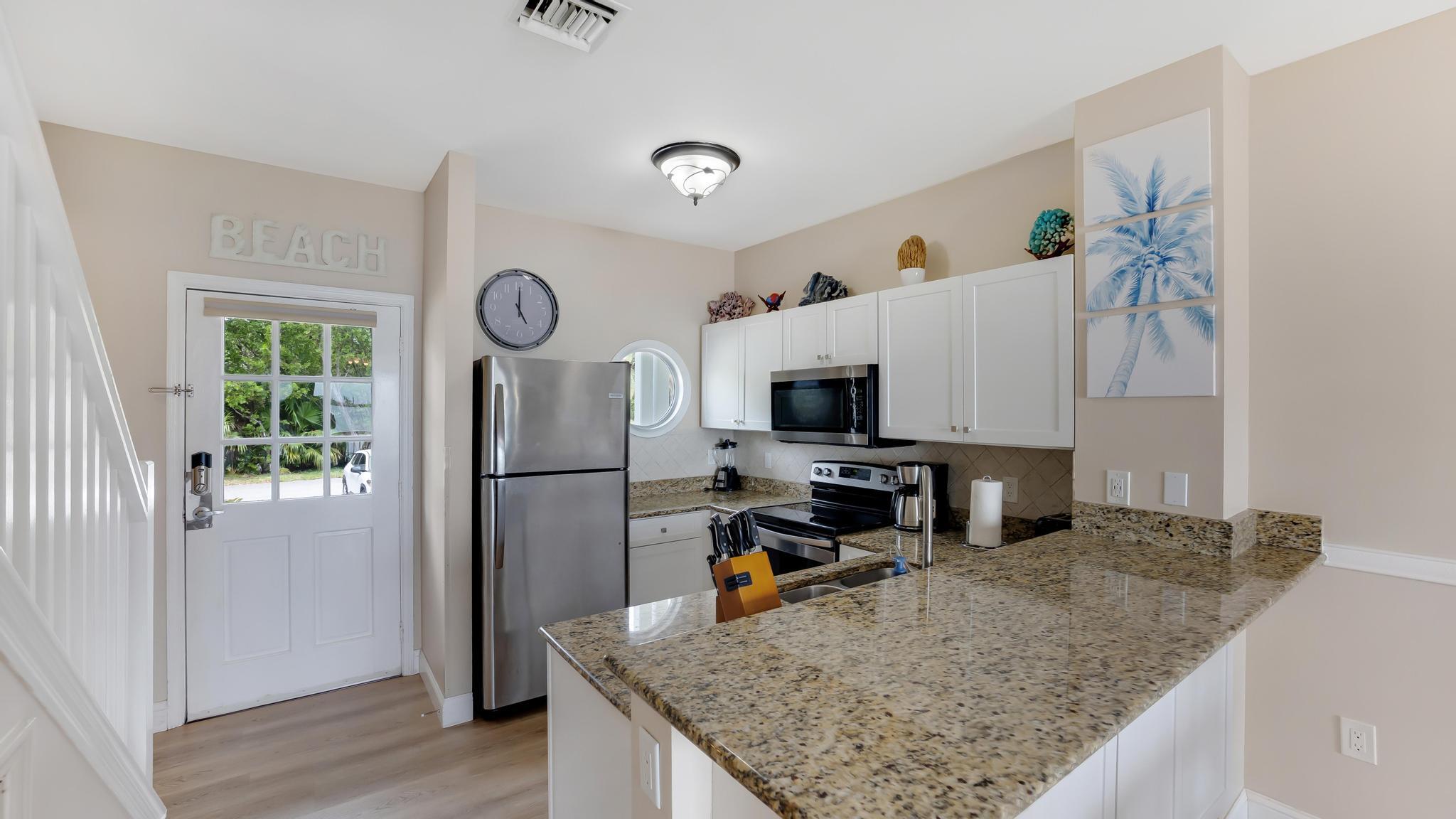 5054 Sunset Village Drive Property Photo 12