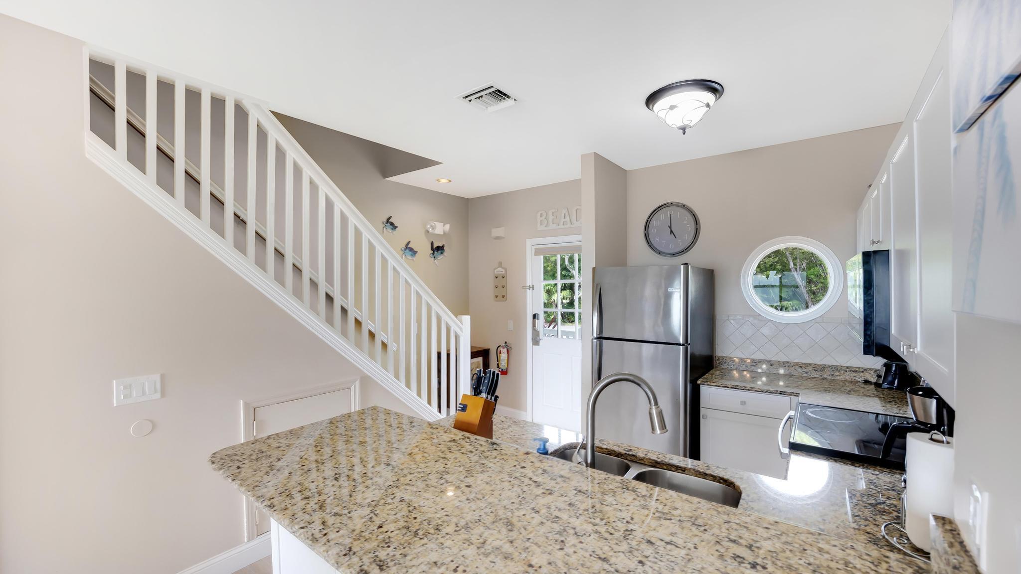 5054 Sunset Village Drive Property Photo 14