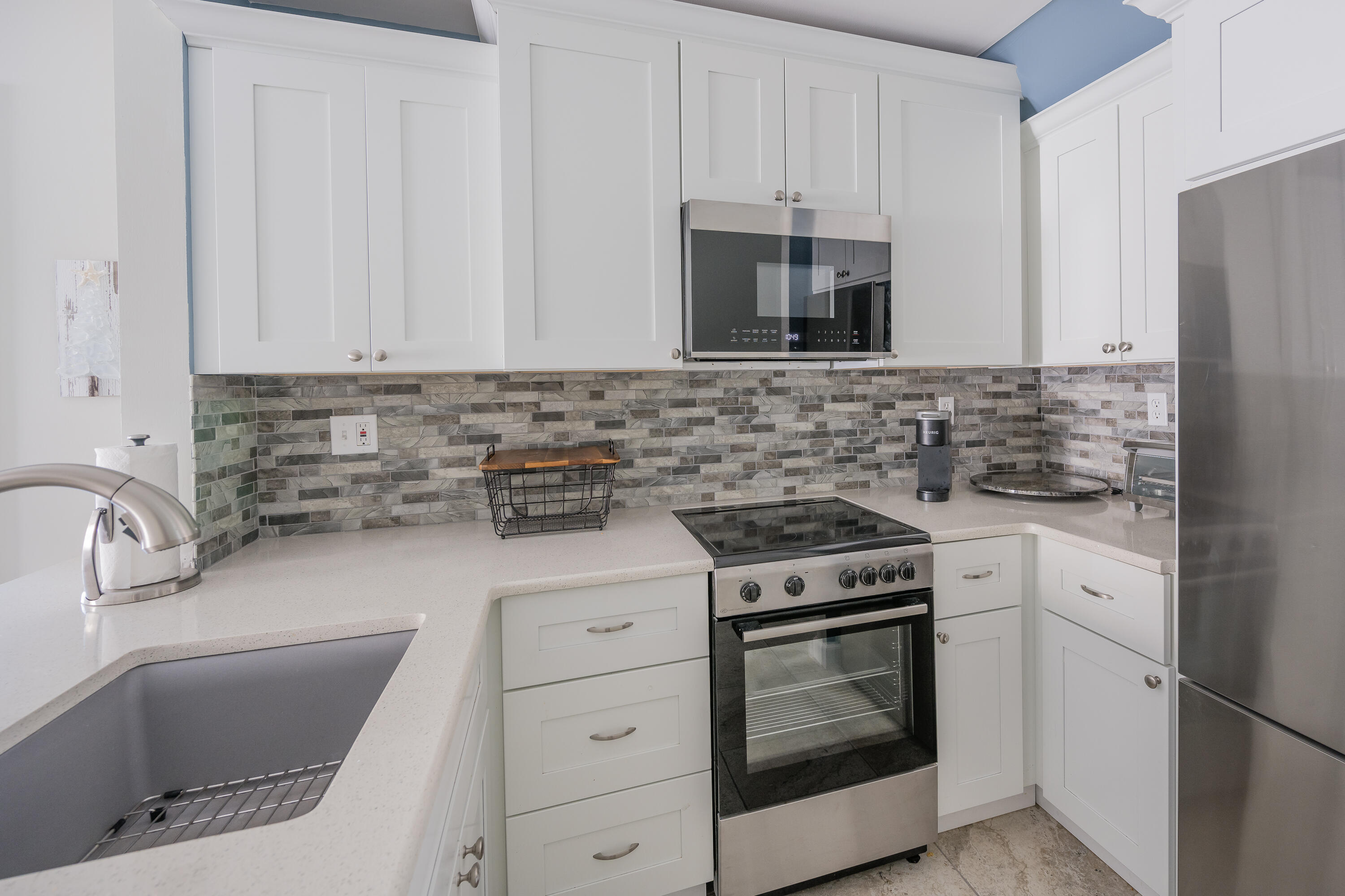 620 Thomas Street, 176 Property Photo 3